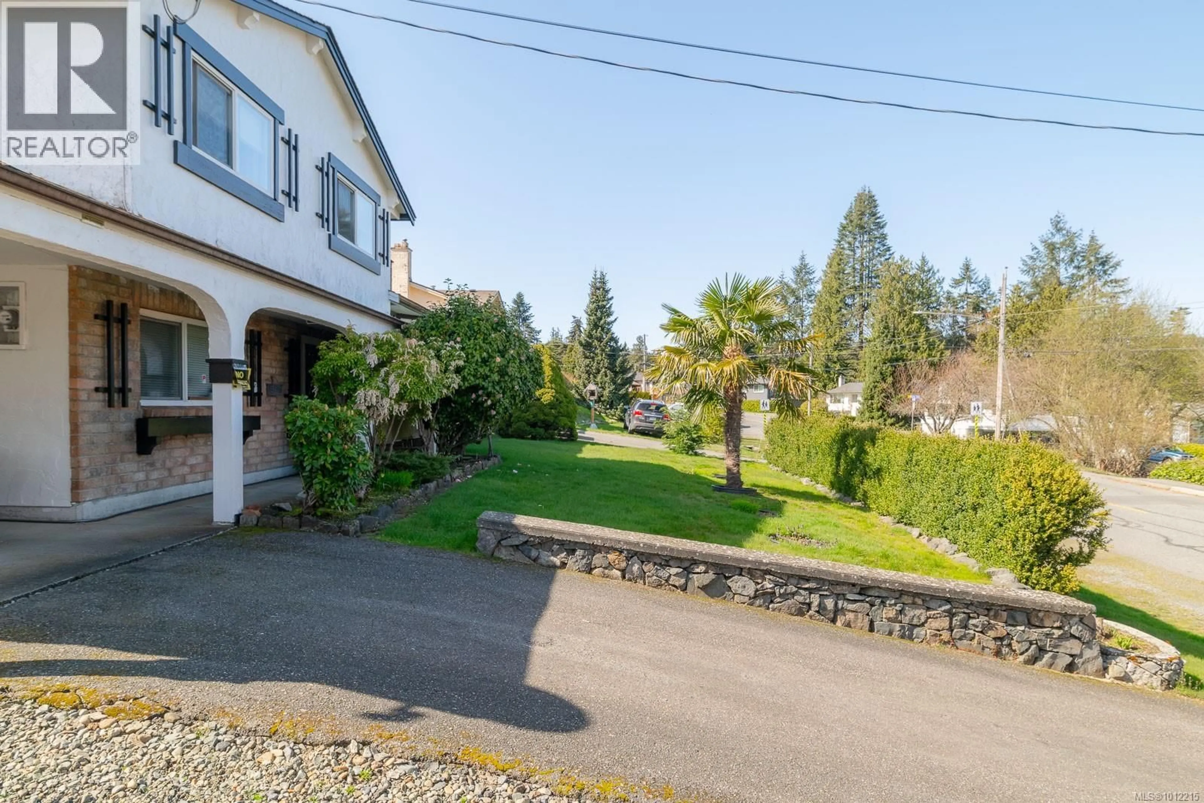 Patio, street for 3349 COUNTRY CLUB DRIVE, Nanaimo British Columbia V9T3B5