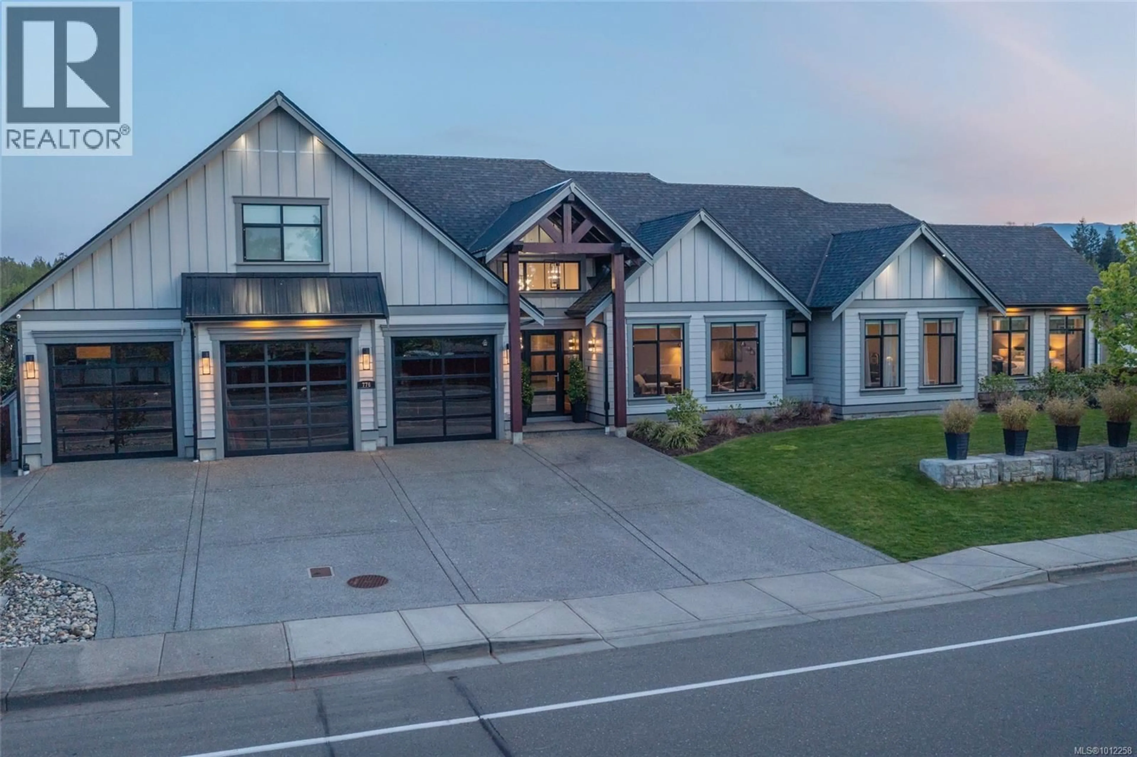 Home with brick exterior material, street for 776 HIRST AVENUE, Parksville British Columbia V9P2L5