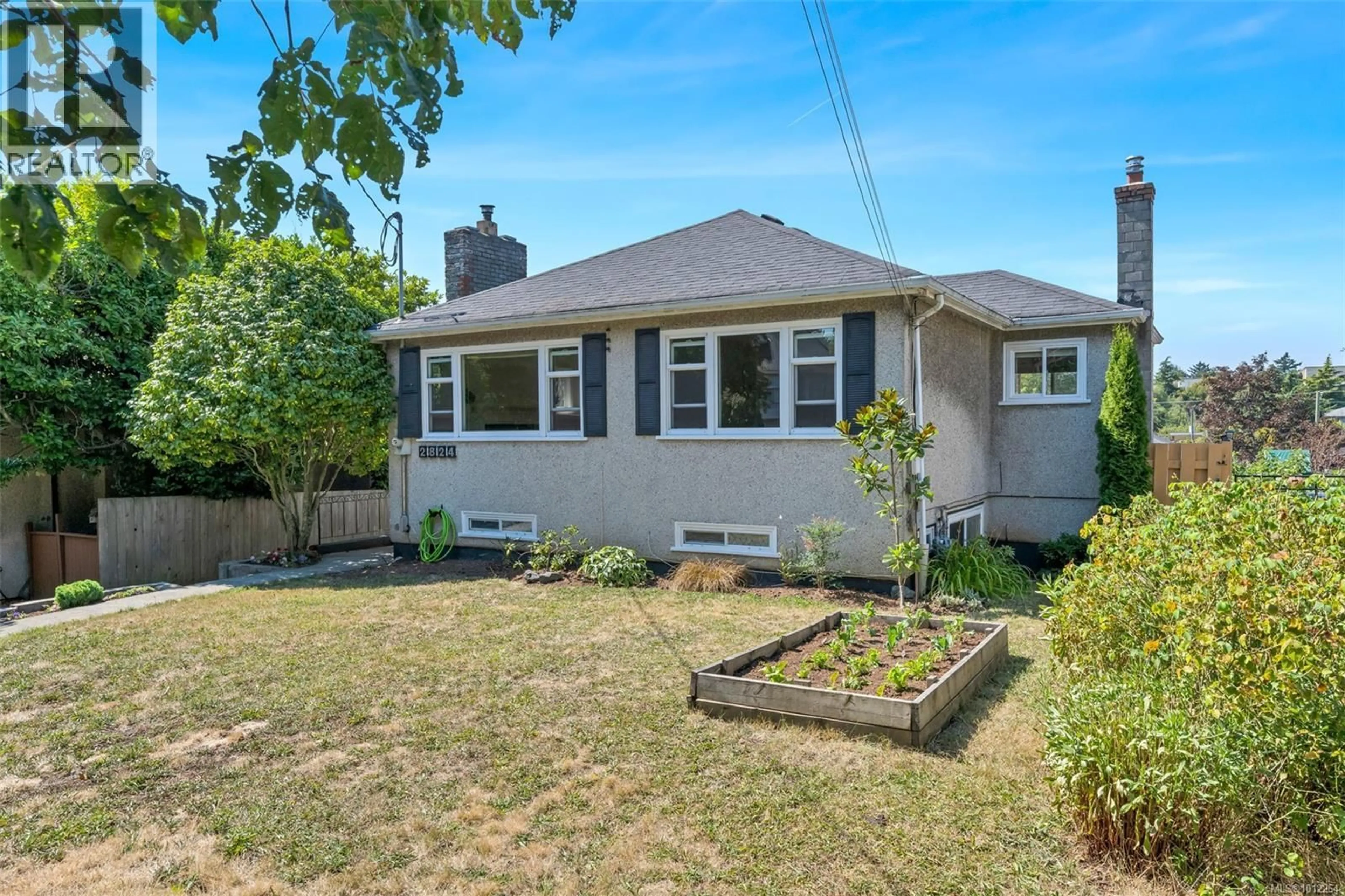 Unknown for 2824 GRAHAM STREET, Victoria British Columbia V8T3Z4