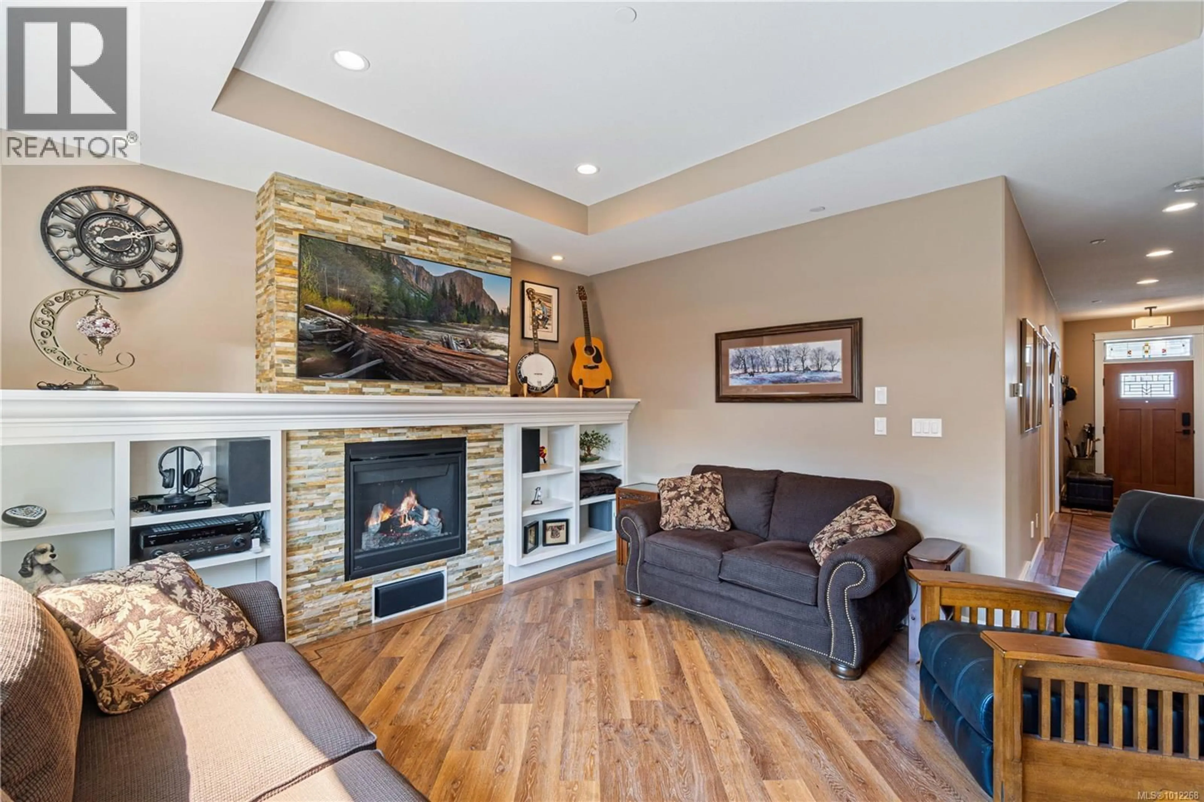 Living room with furniture, unknown for 158 EAGLE PARK TERRACE, Parksville British Columbia V9P0C4