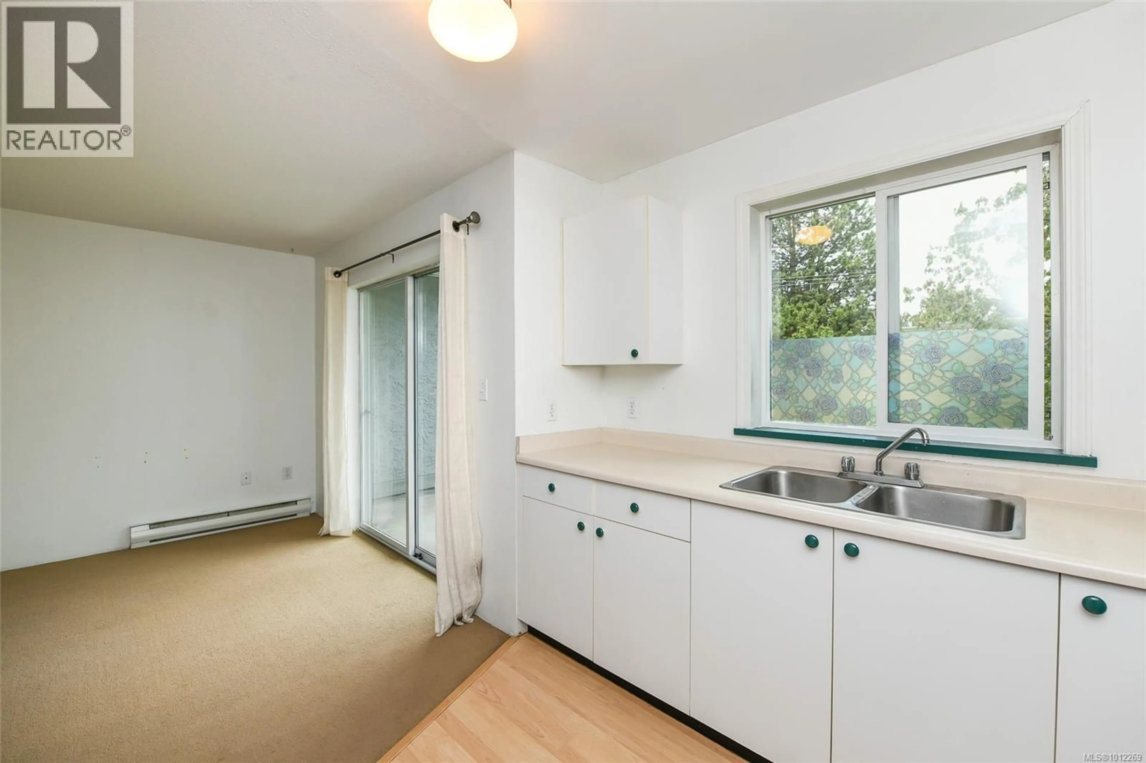 Standard kitchen, unknown for 310 - 1050 BRAIDWOOD ROAD, Courtenay British Columbia V9N3R9