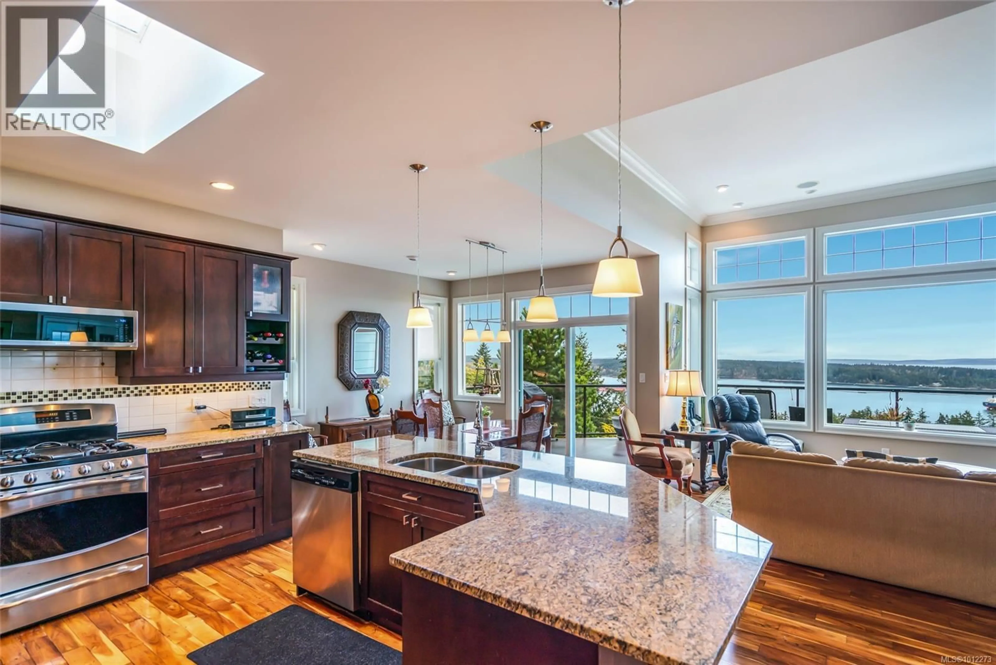 Open concept kitchen, ceramic/tile floor for 3 - 626 FARRELL ROAD, Ladysmith British Columbia V9G0A2
