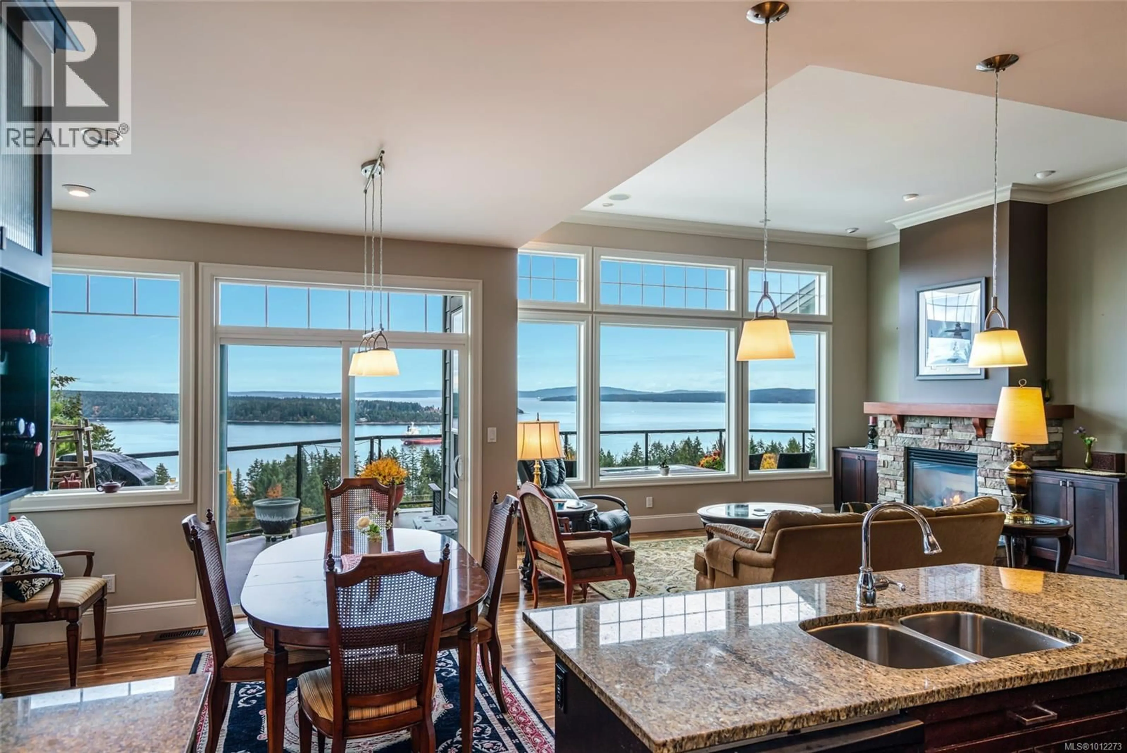 Open concept kitchen, ceramic/tile floor for 3 - 626 FARRELL ROAD, Ladysmith British Columbia V9G0A2