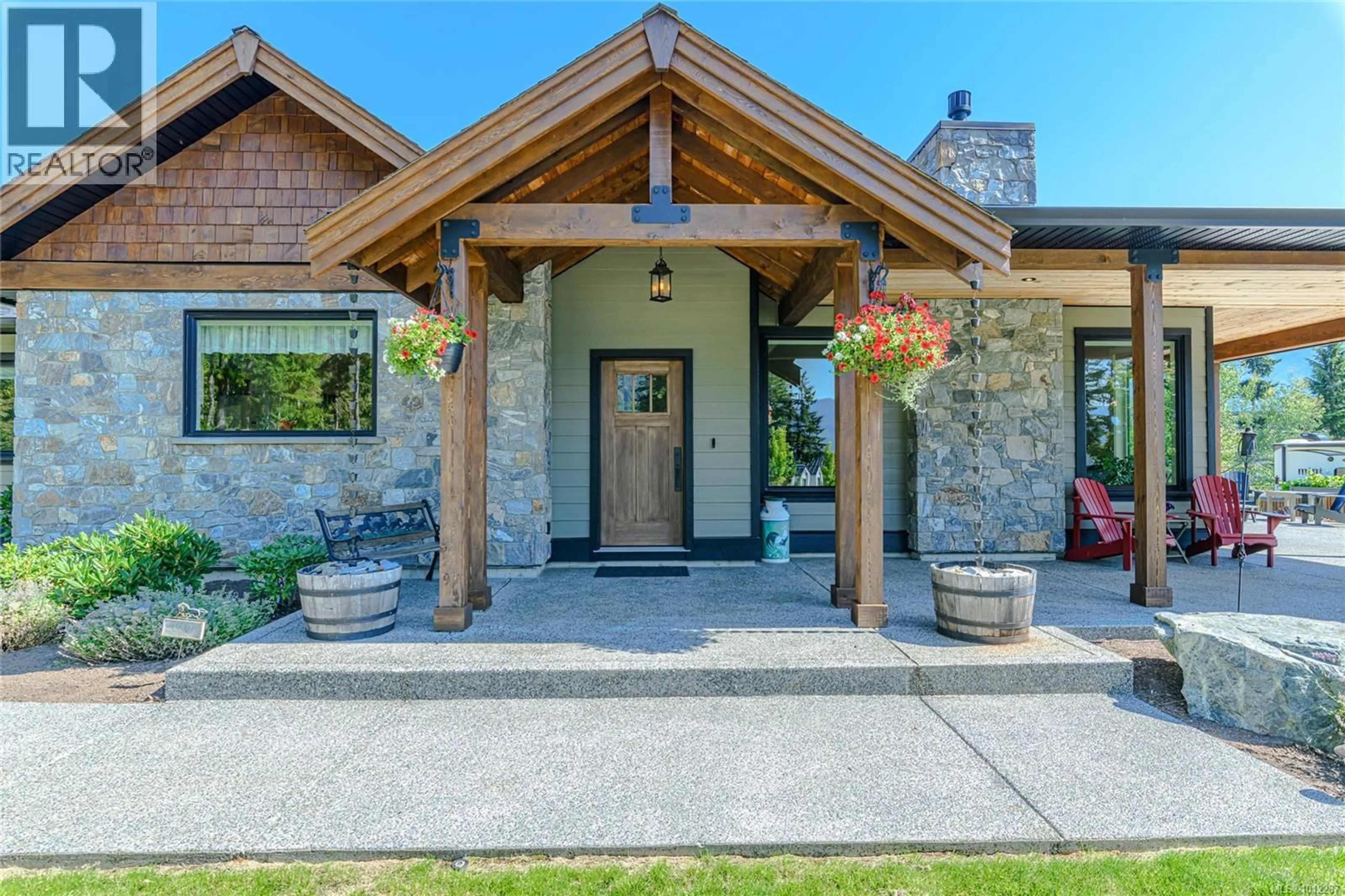 Home with brick exterior material, unknown for 7375 LAKEFRONT DRIVE, Lake Cowichan British Columbia V0R2G1