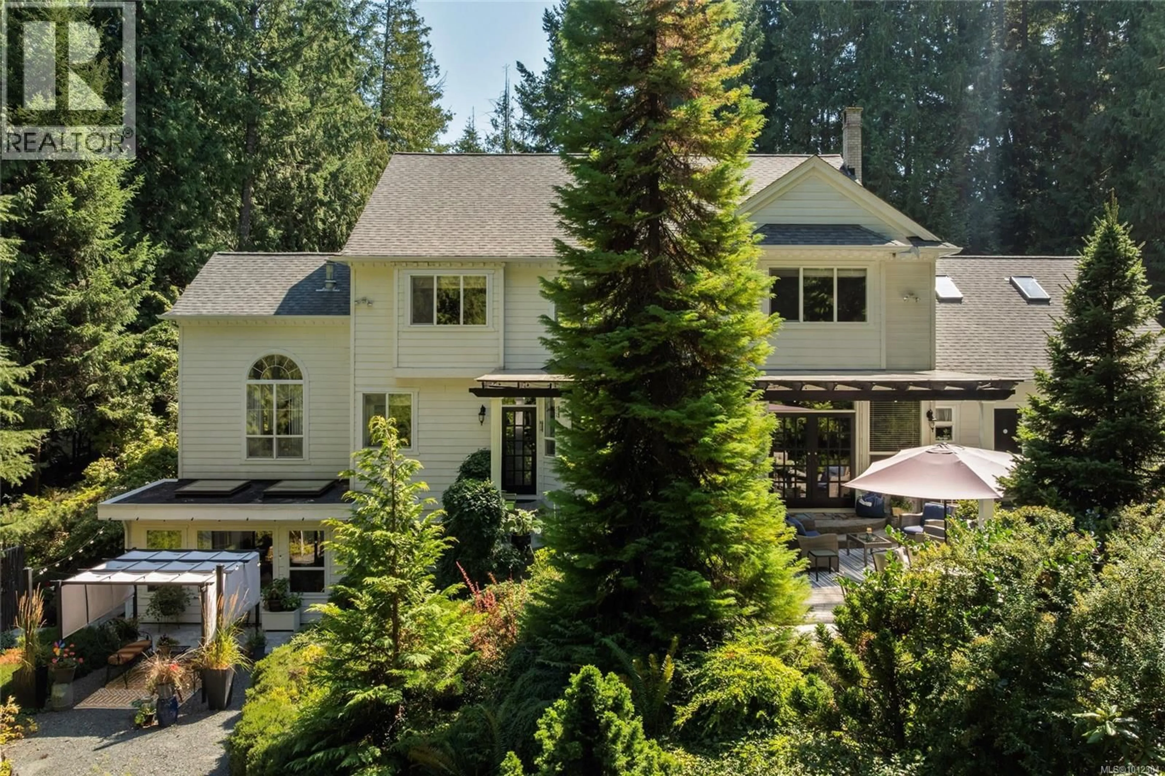 A pic from outside/outdoor area/front of a property/back of a property/a pic from drone, unknown for 931 COWERD ROAD, Cobble Hill British Columbia V0R1L4