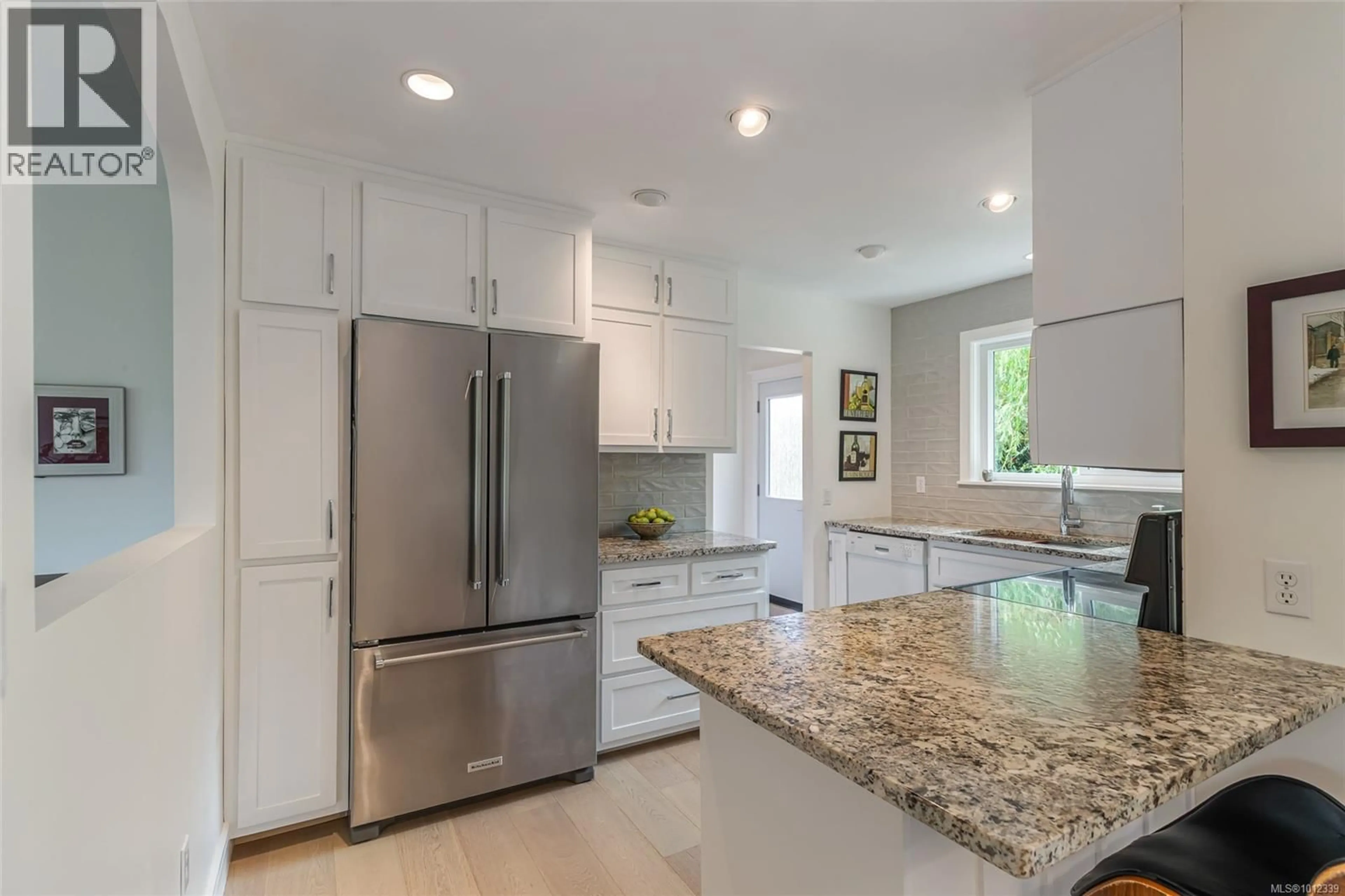 Contemporary kitchen, ceramic/tile floor for 228 POTLATCH STREET, Parksville British Columbia V9P1K3