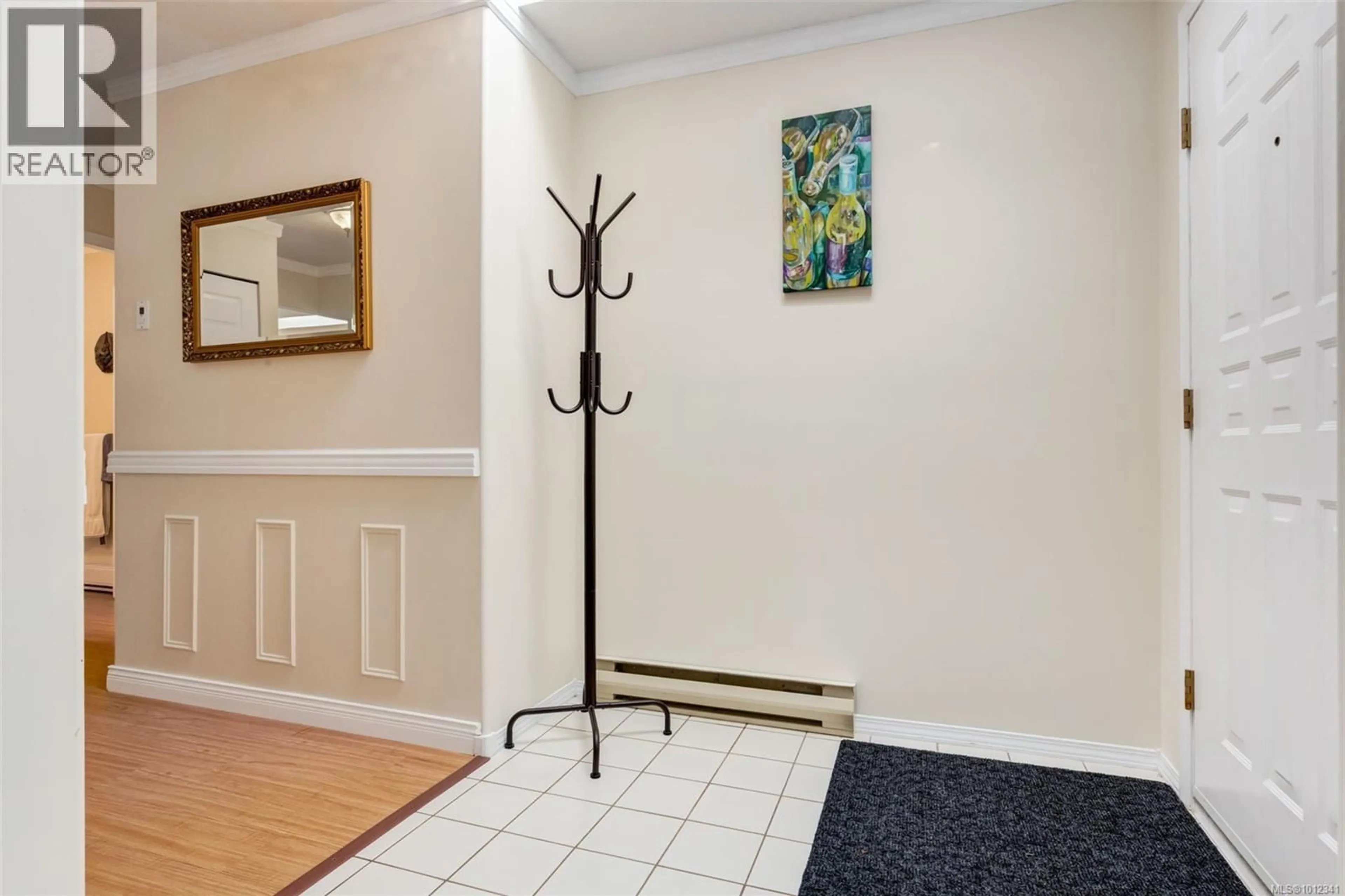 Indoor entryway for 5902 BEACON PLACE, Nanaimo British Columbia V9V1J6