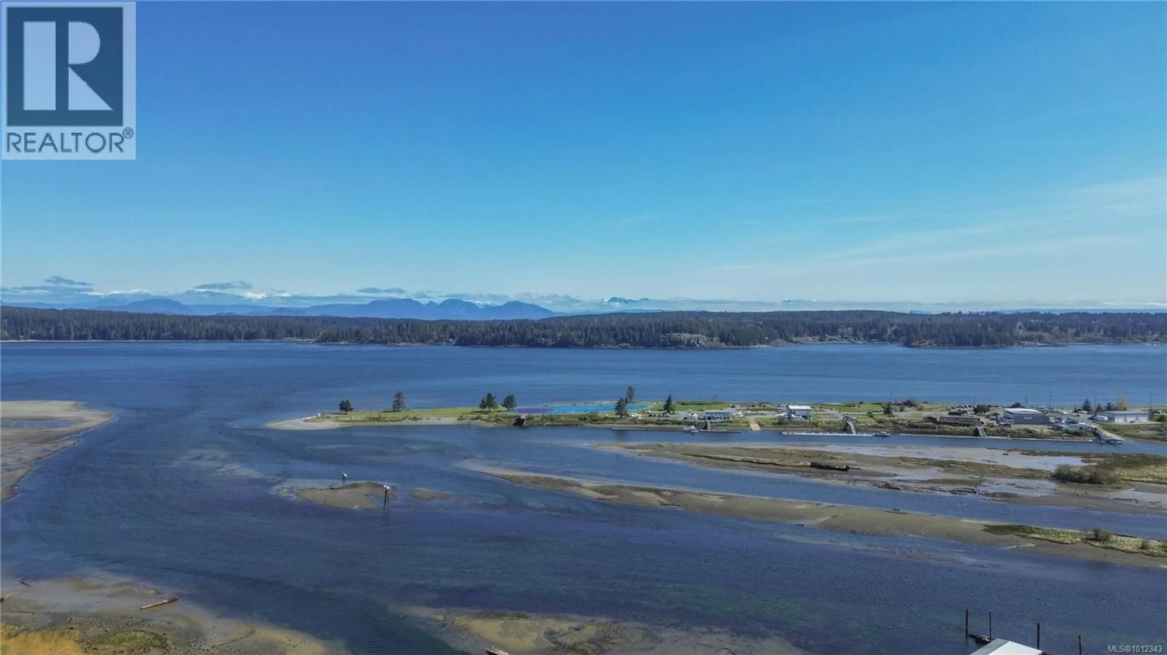 A pic from outside/outdoor area/front of a property/back of a property/a pic from drone, water/lake/river/ocean view for 14 - 2991 NORTH BEACH DRIVE, Campbell River British Columbia V9W0B5