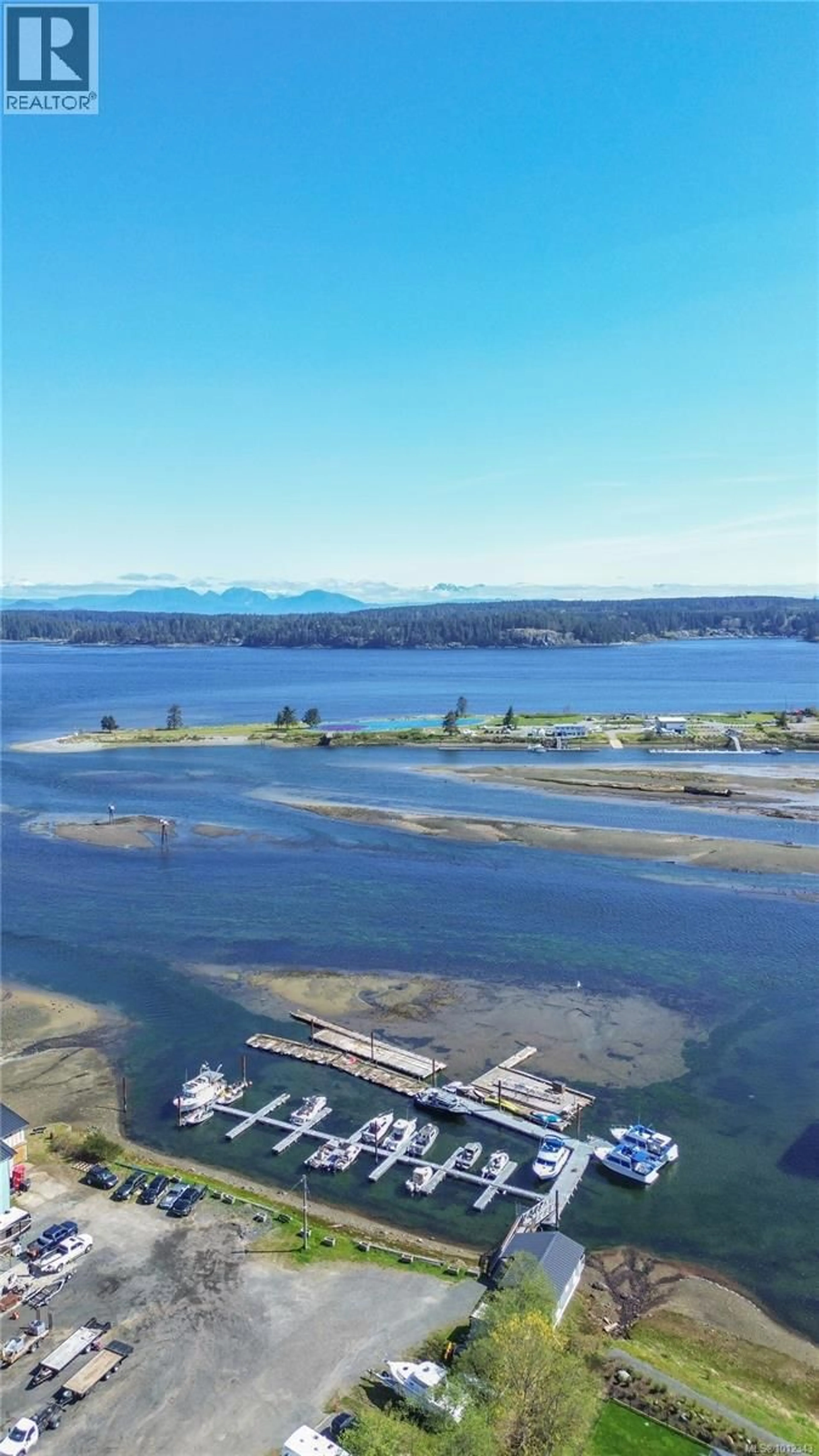 A pic from outside/outdoor area/front of a property/back of a property/a pic from drone, water/lake/river/ocean view for 14 - 2991 NORTH BEACH DRIVE, Campbell River British Columbia V9W0B5
