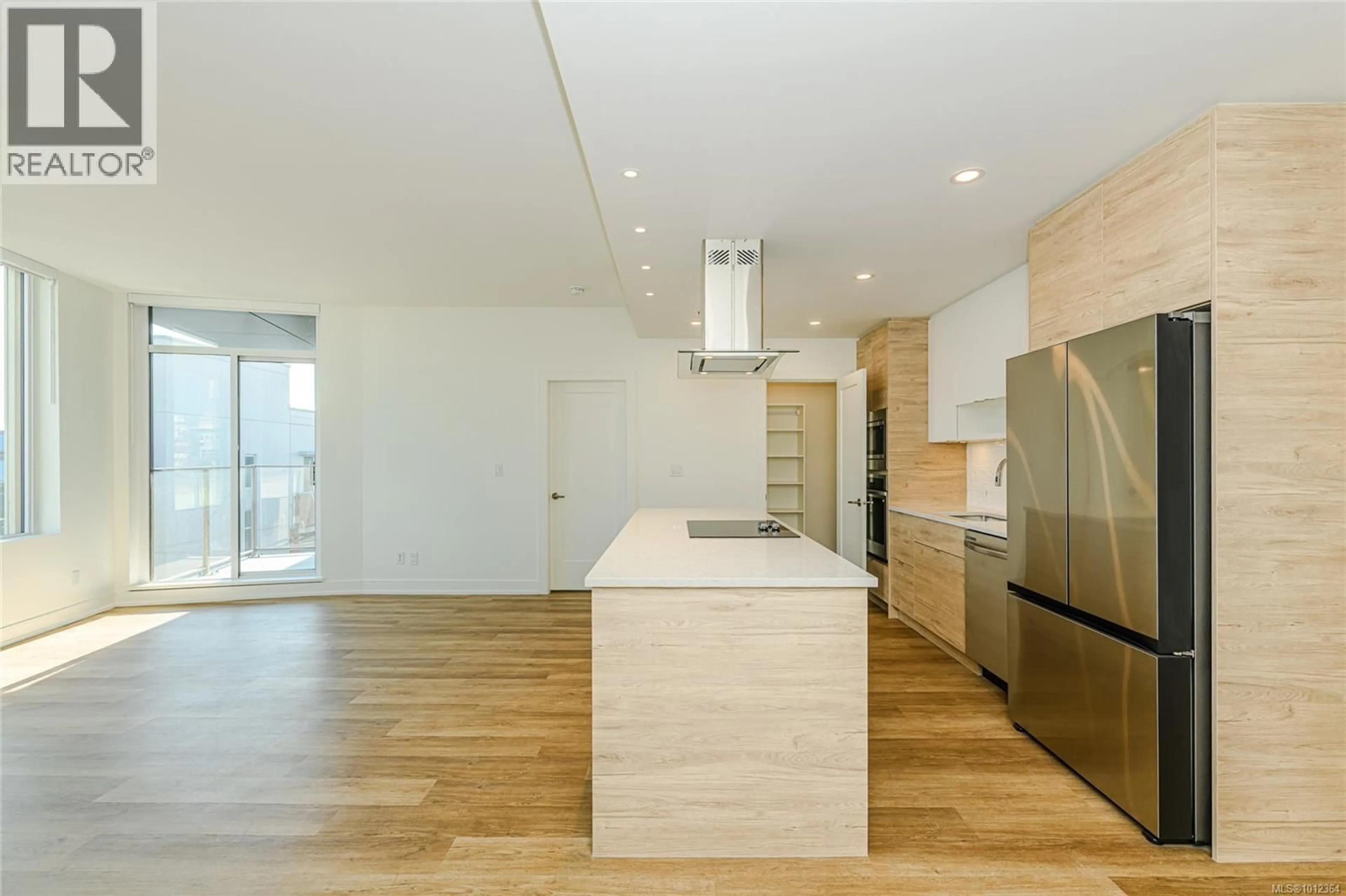 Open concept kitchen, unknown for 902 - 1628 STORE STREET, Victoria British Columbia V8W0H1