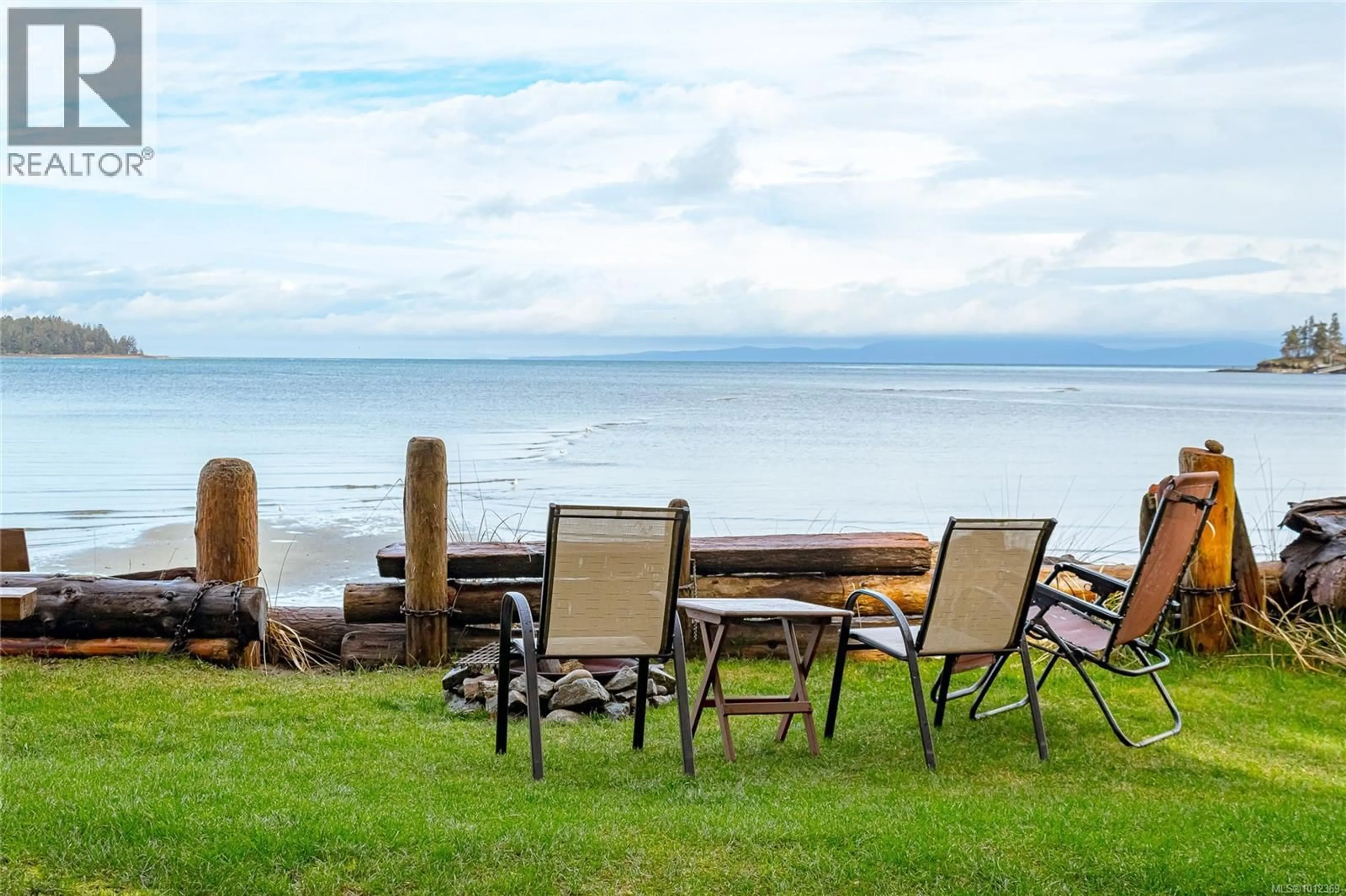 Patio, water/lake/river/ocean view for 1552 TERRIEN ROAD, Nanoose Bay British Columbia V9P9C3