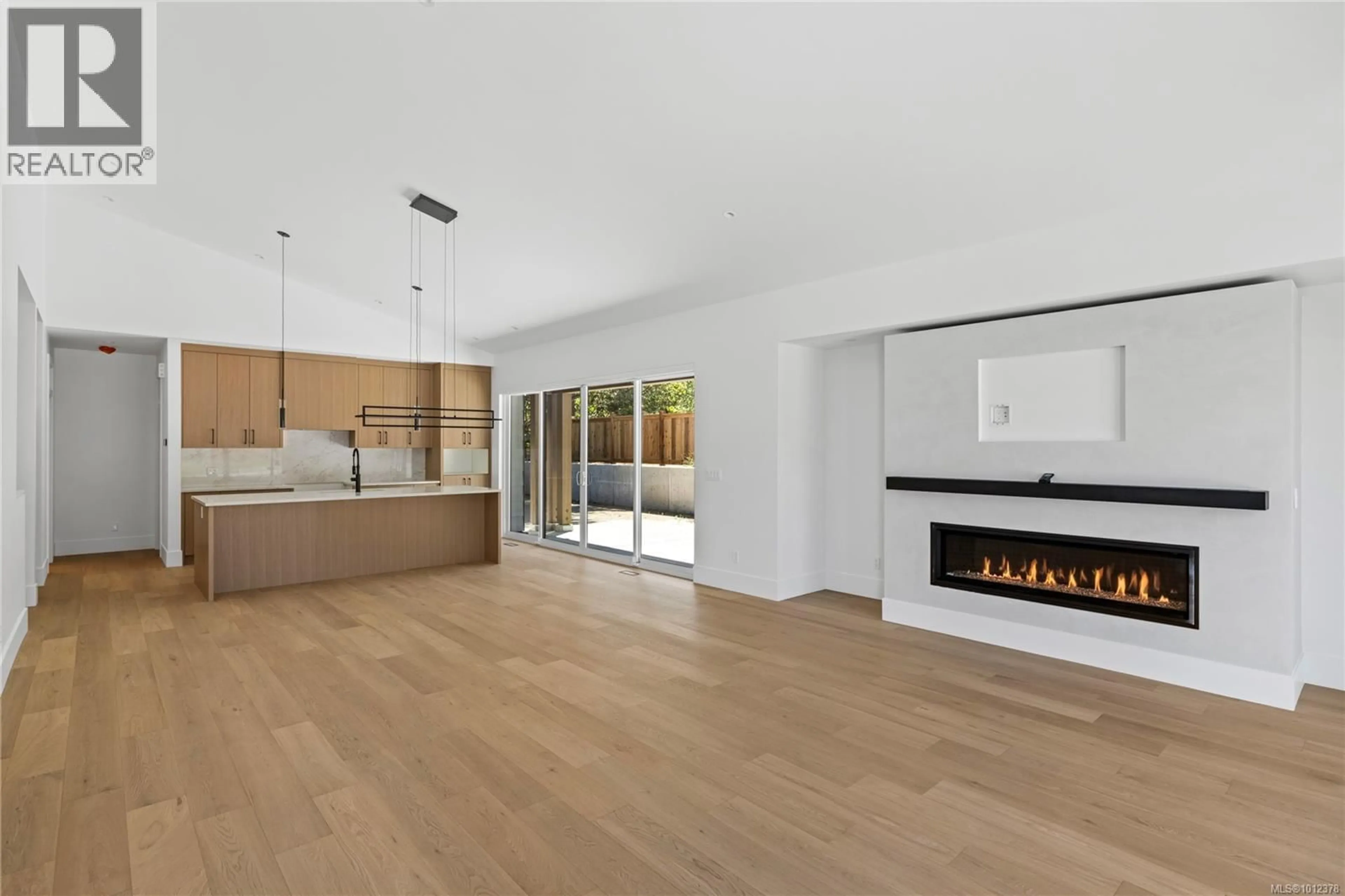 Open concept kitchen, wood/laminate floor for 6920 SHALE ROAD, Lantzville British Columbia V0R2H0