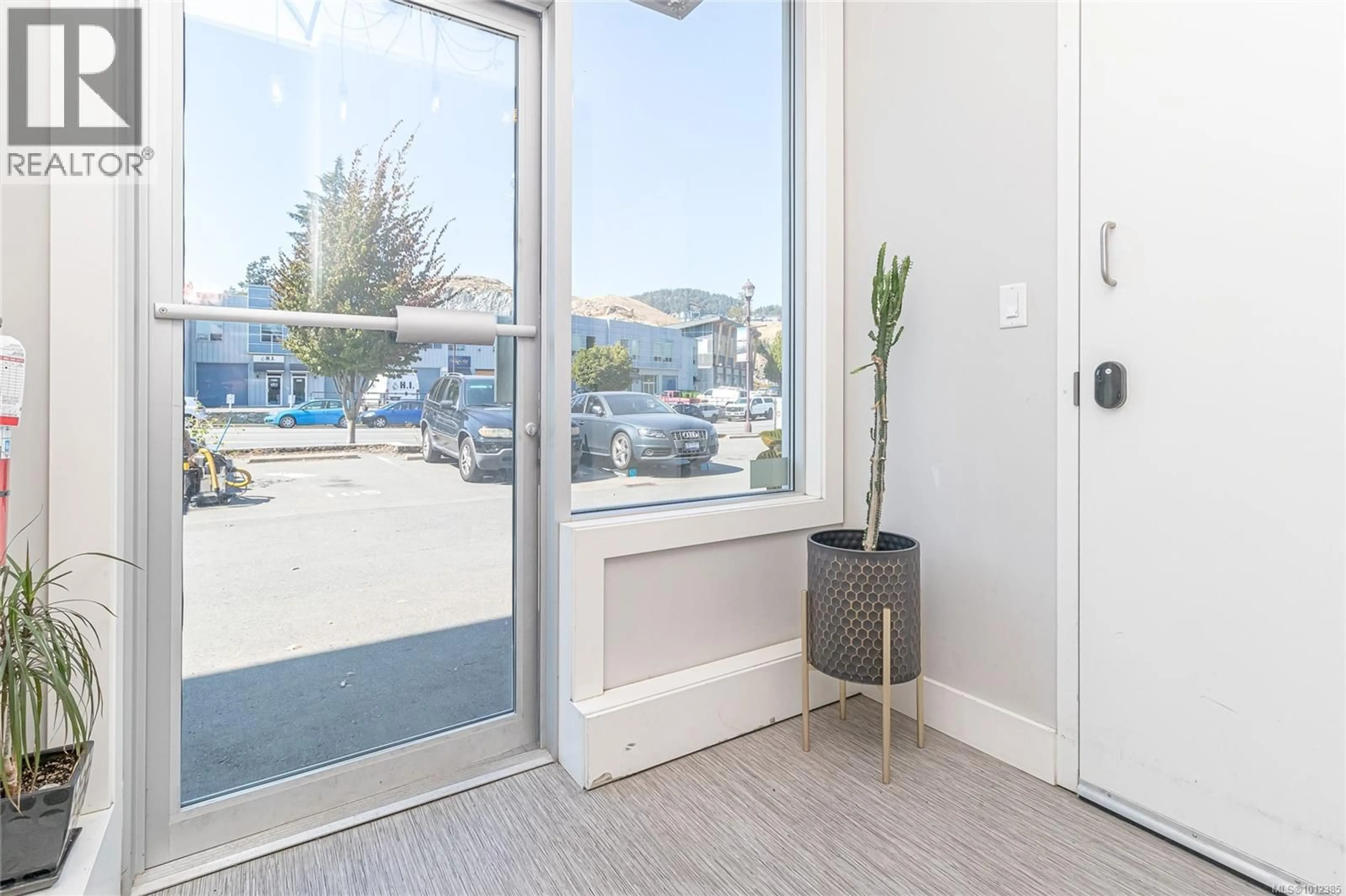 Indoor entryway for 107 - 2785 LEIGH ROAD, Langford British Columbia V9B2Y5