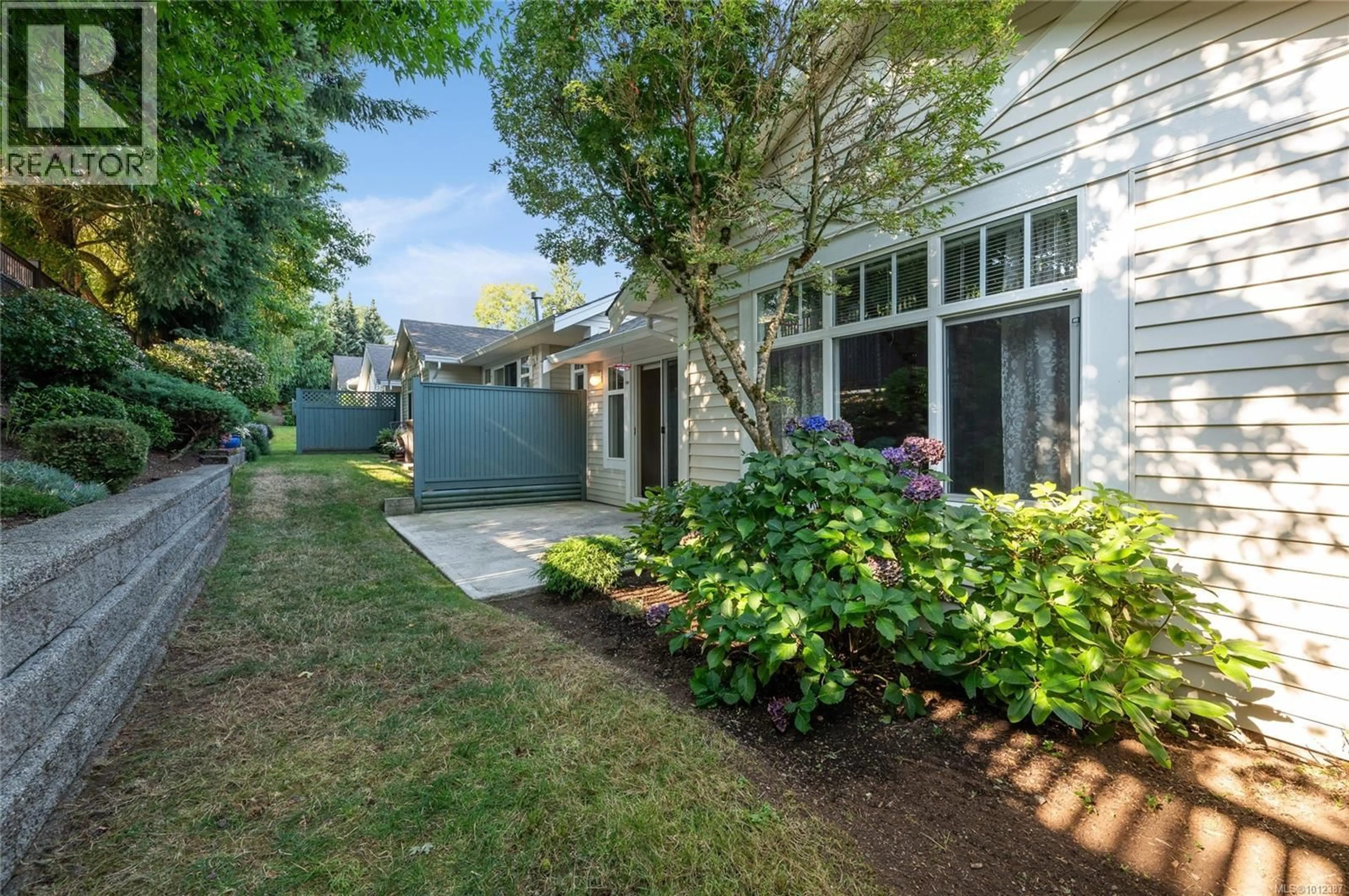 Patio, street for 6128 BELLFLOWER WAY, Nanaimo British Columbia V9T6L2