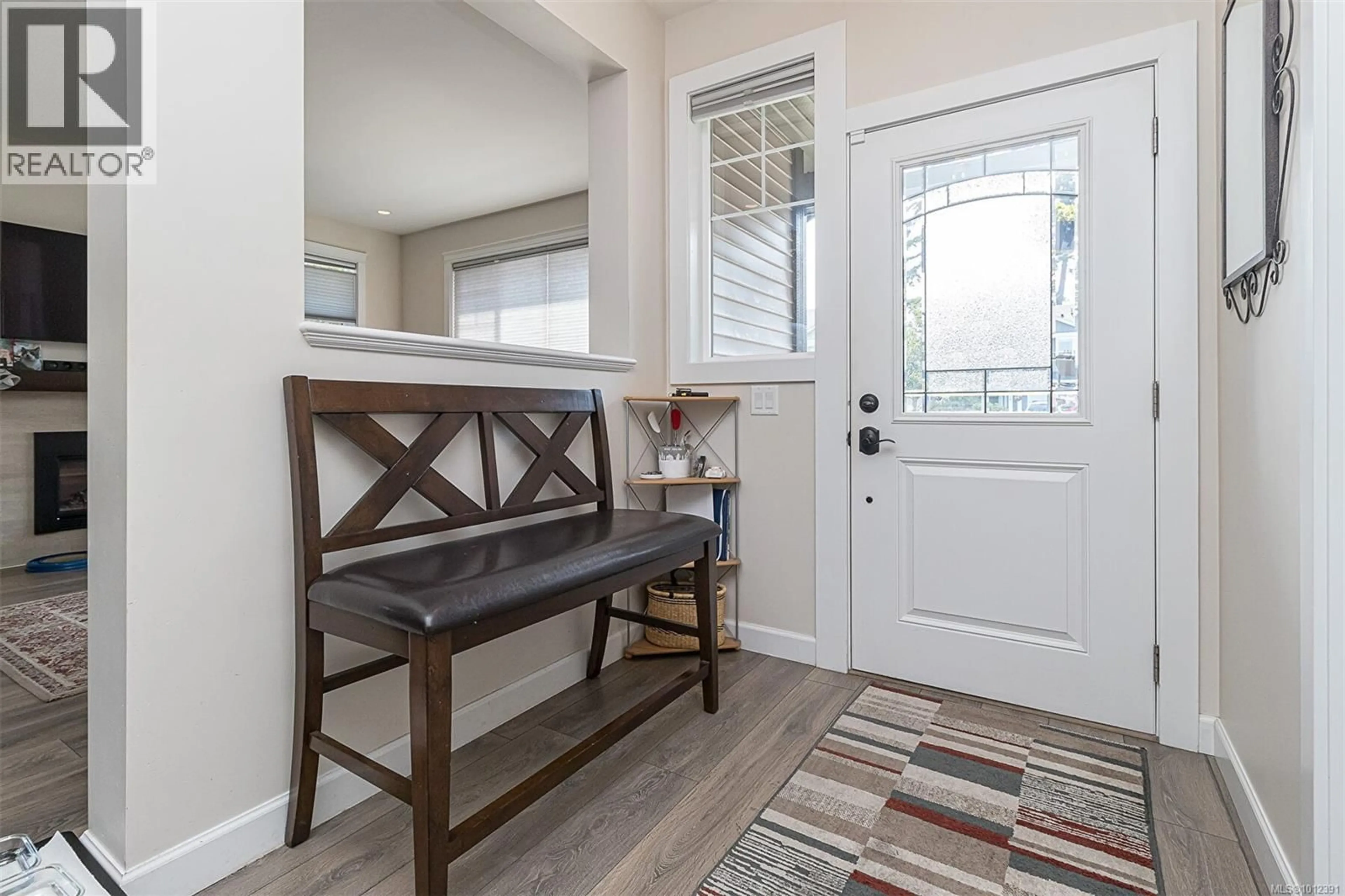 Indoor entryway for 2403 BELLAMY ROAD, Langford British Columbia V9B0R8