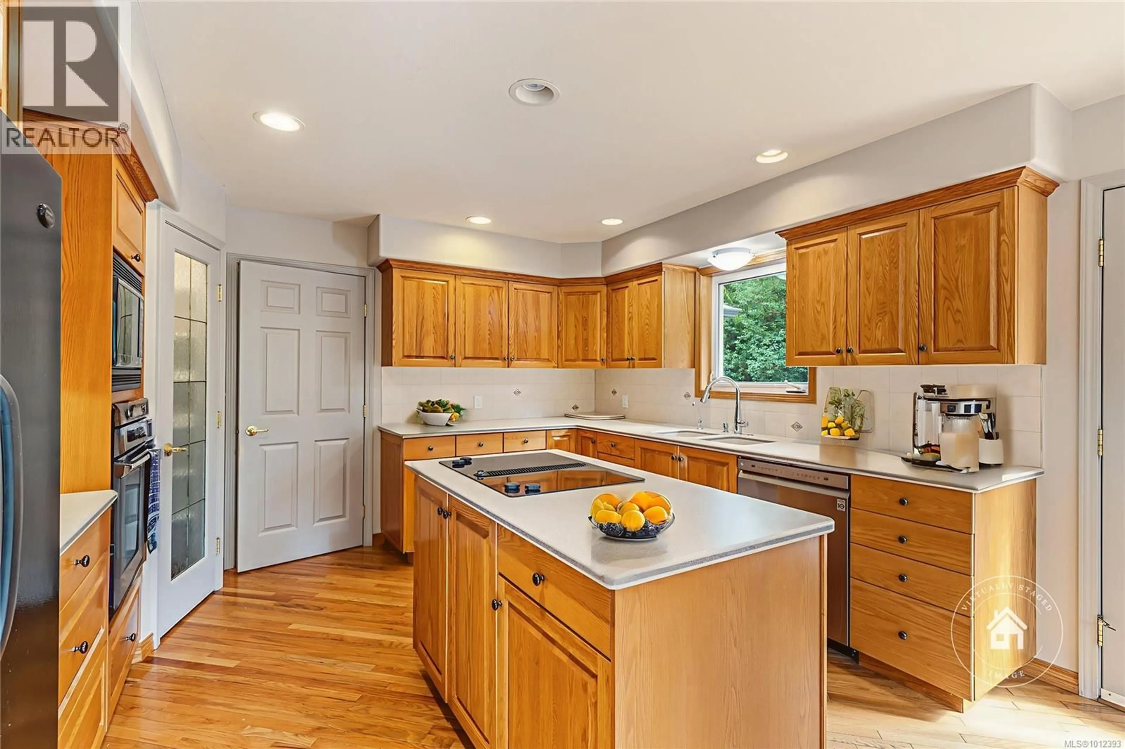 Open concept kitchen, unknown for 1010 MIDDLEGATE ROAD, Errington British Columbia V0R1V0