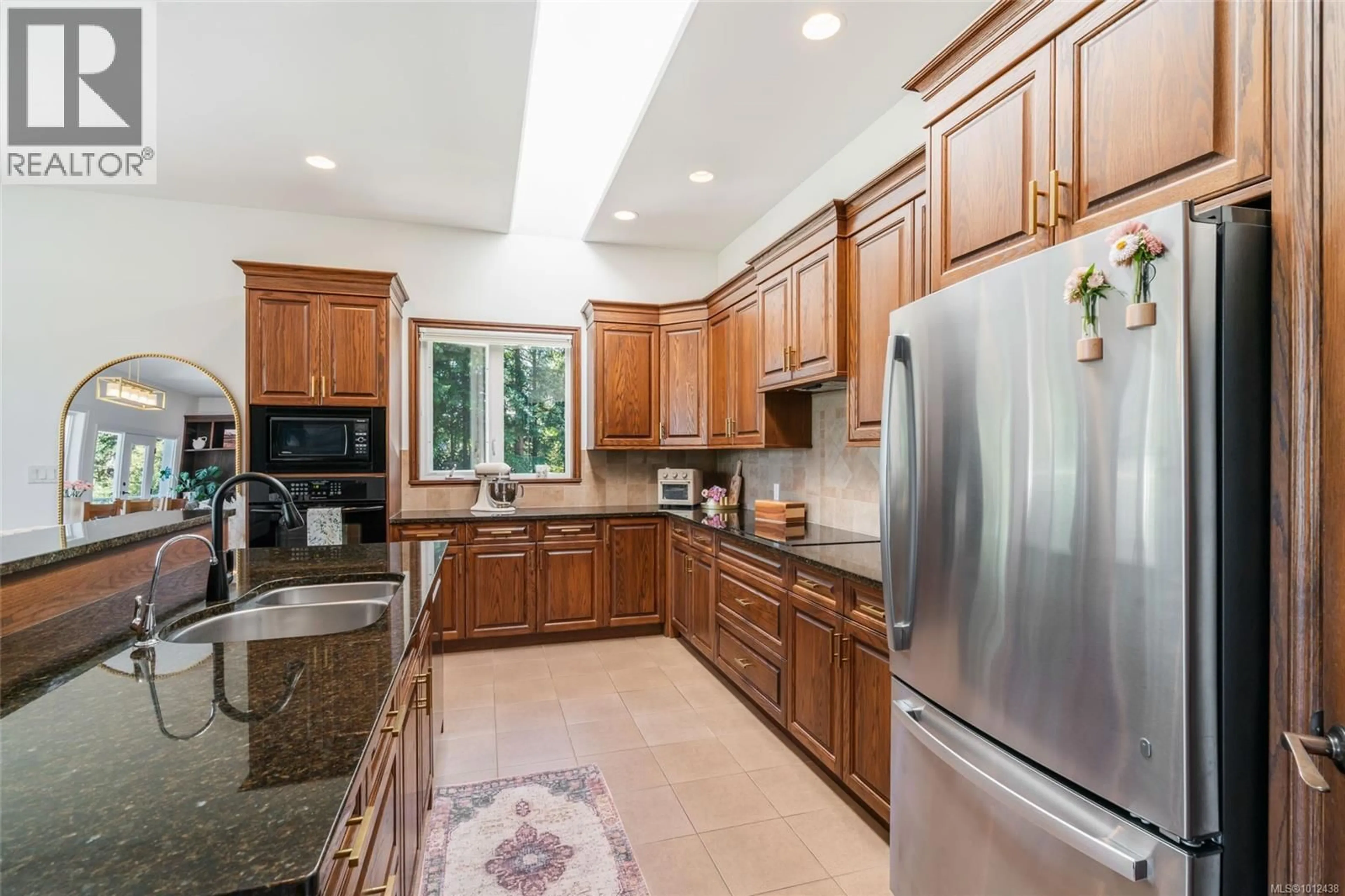 Open concept kitchen, ceramic/tile floor for 2904 DOLPHIN DRIVE, Nanoose Bay British Columbia V9P9J4