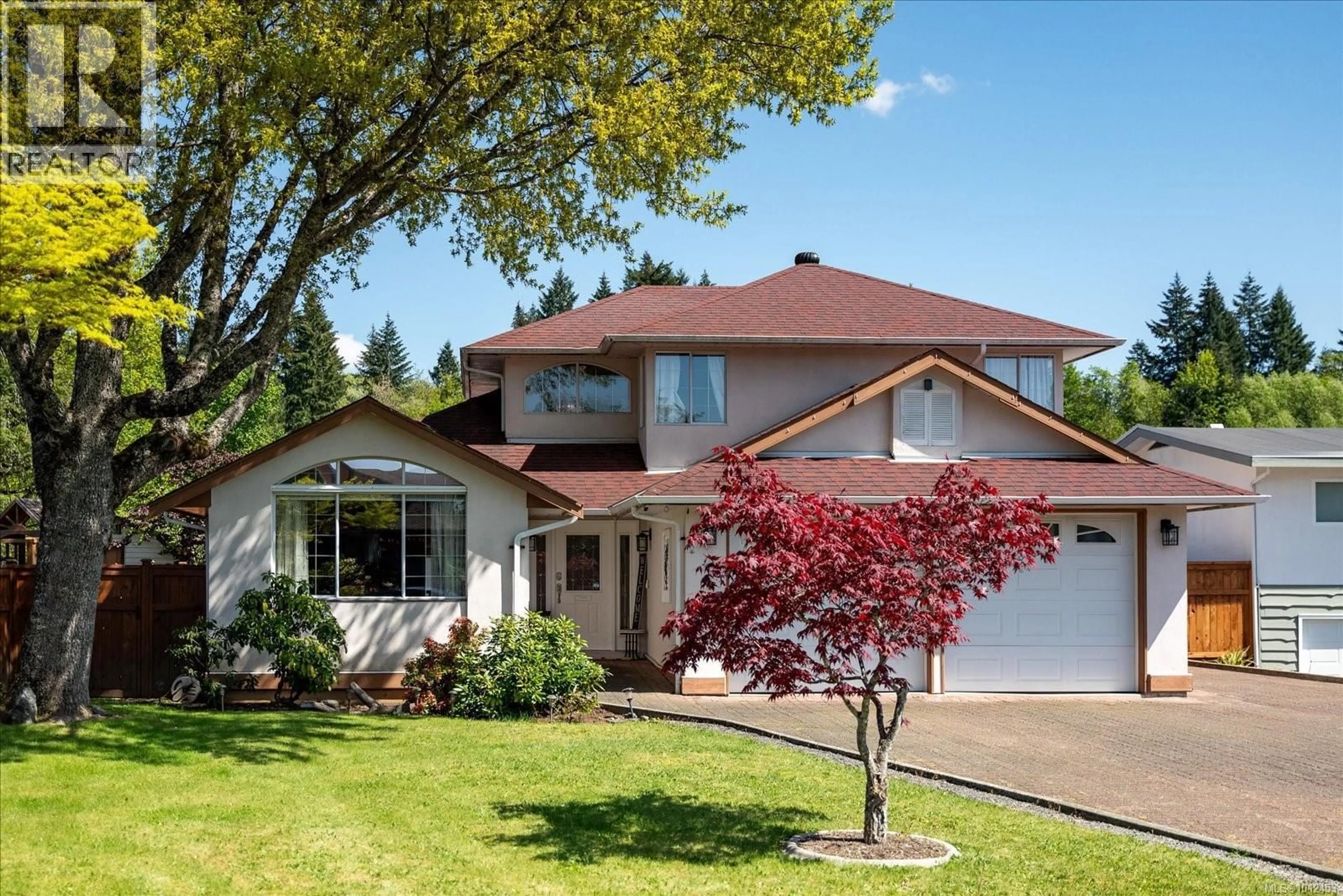 Home with vinyl exterior material, street for 3743 MEARES DRIVE, Port Alberni British Columbia V9Y5H6