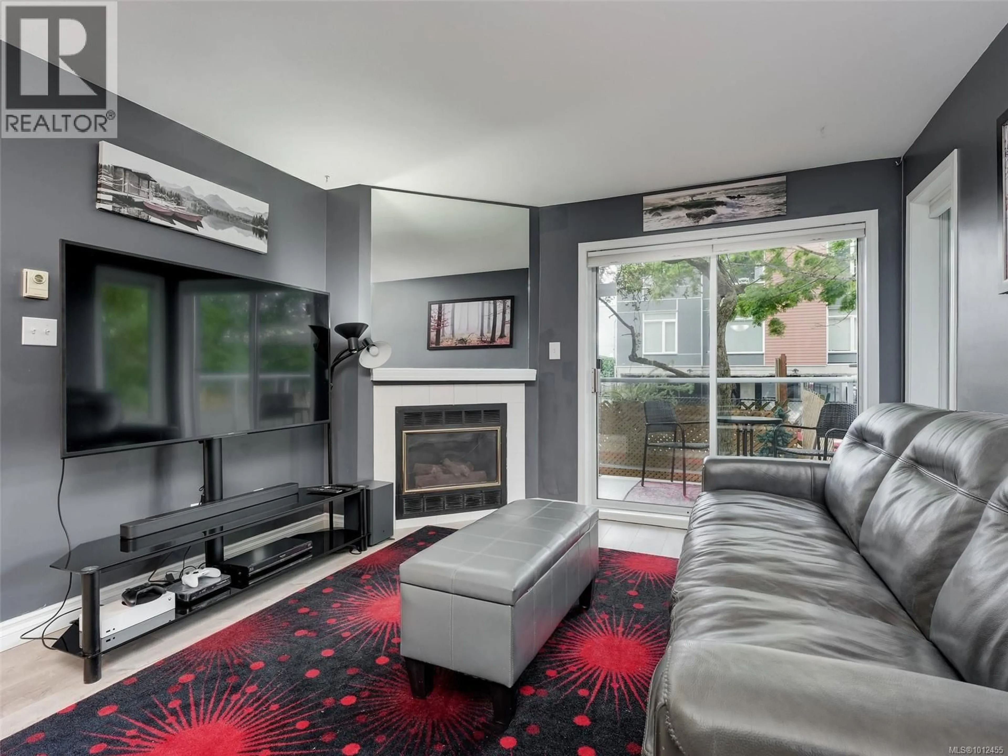 Home theater for 104 - 1039 CALEDONIA AVENUE, Victoria British Columbia V8T1E7
