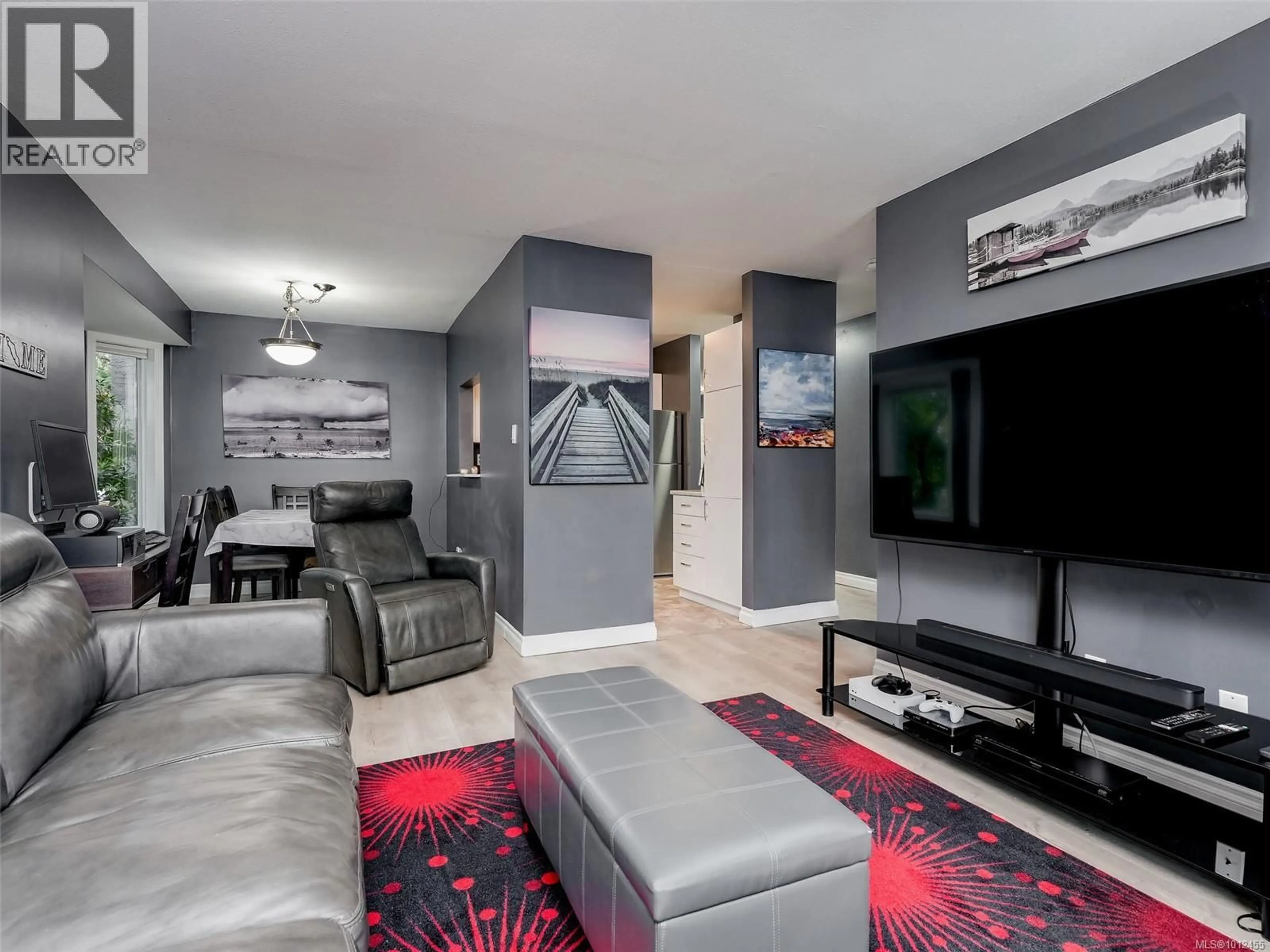 Home theater for 104 - 1039 CALEDONIA AVENUE, Victoria British Columbia V8T1E7