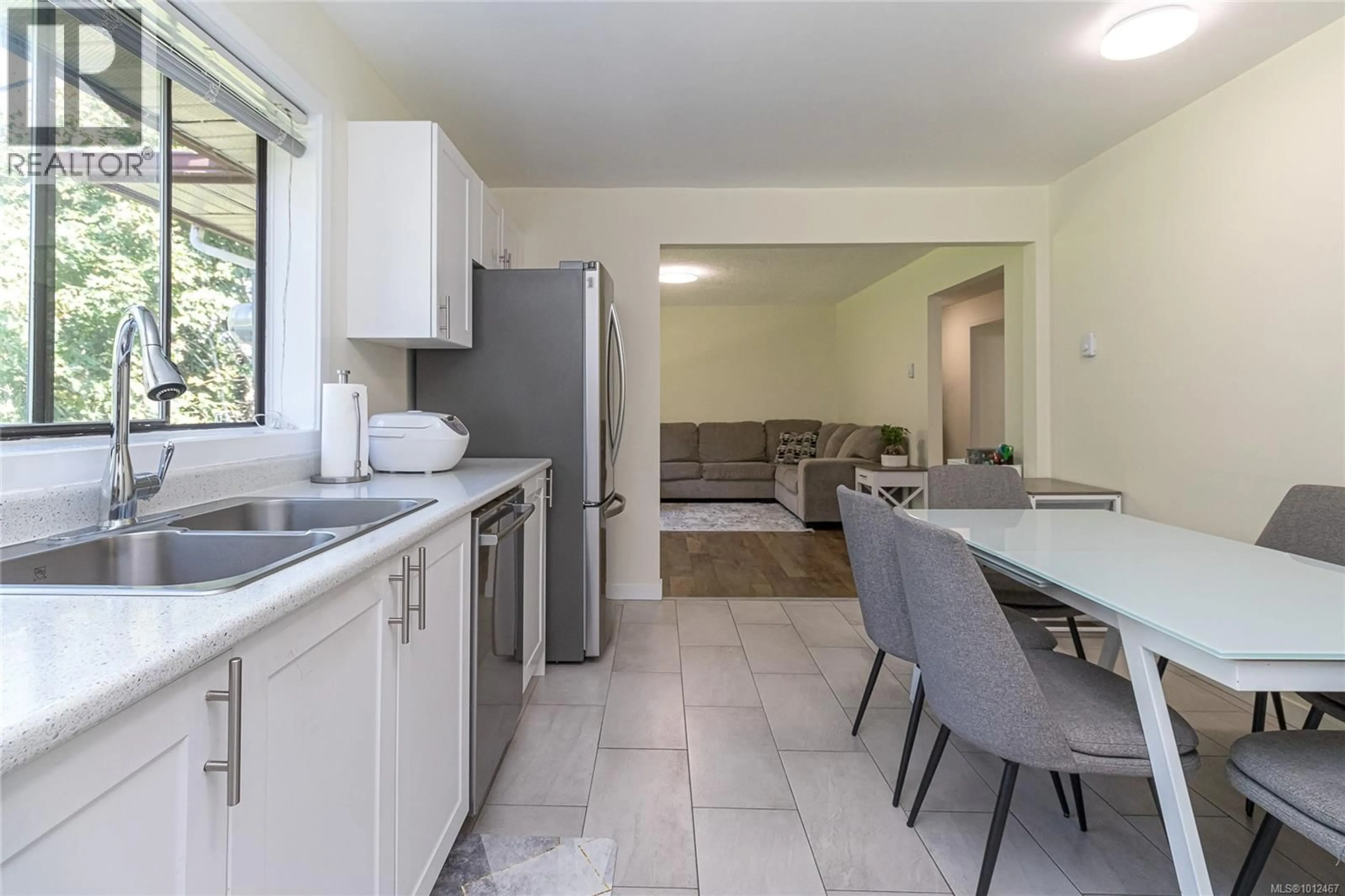 Standard kitchen, ceramic/tile floor for 898 CECIL BLOGG DRIVE, Colwood British Columbia V9C3M6