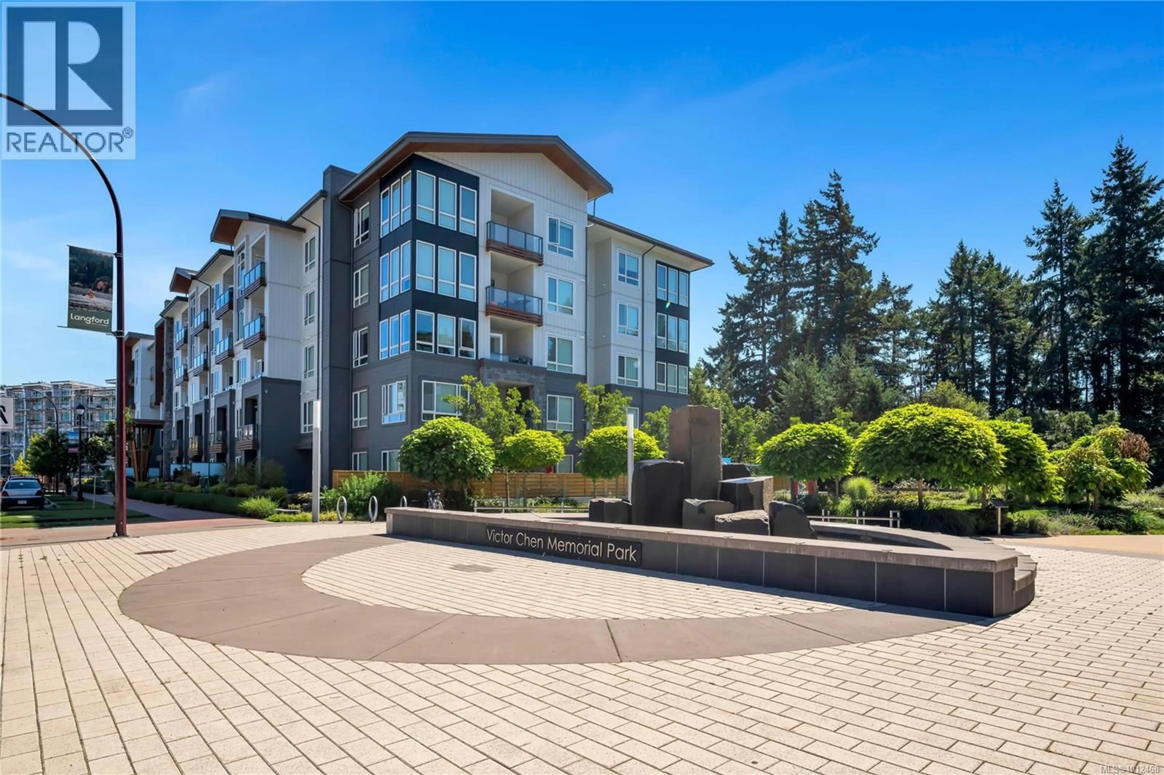 Patio, water/lake/river/ocean view for 312 - 940 REUNION AVENUE, Langford British Columbia V9B0W6
