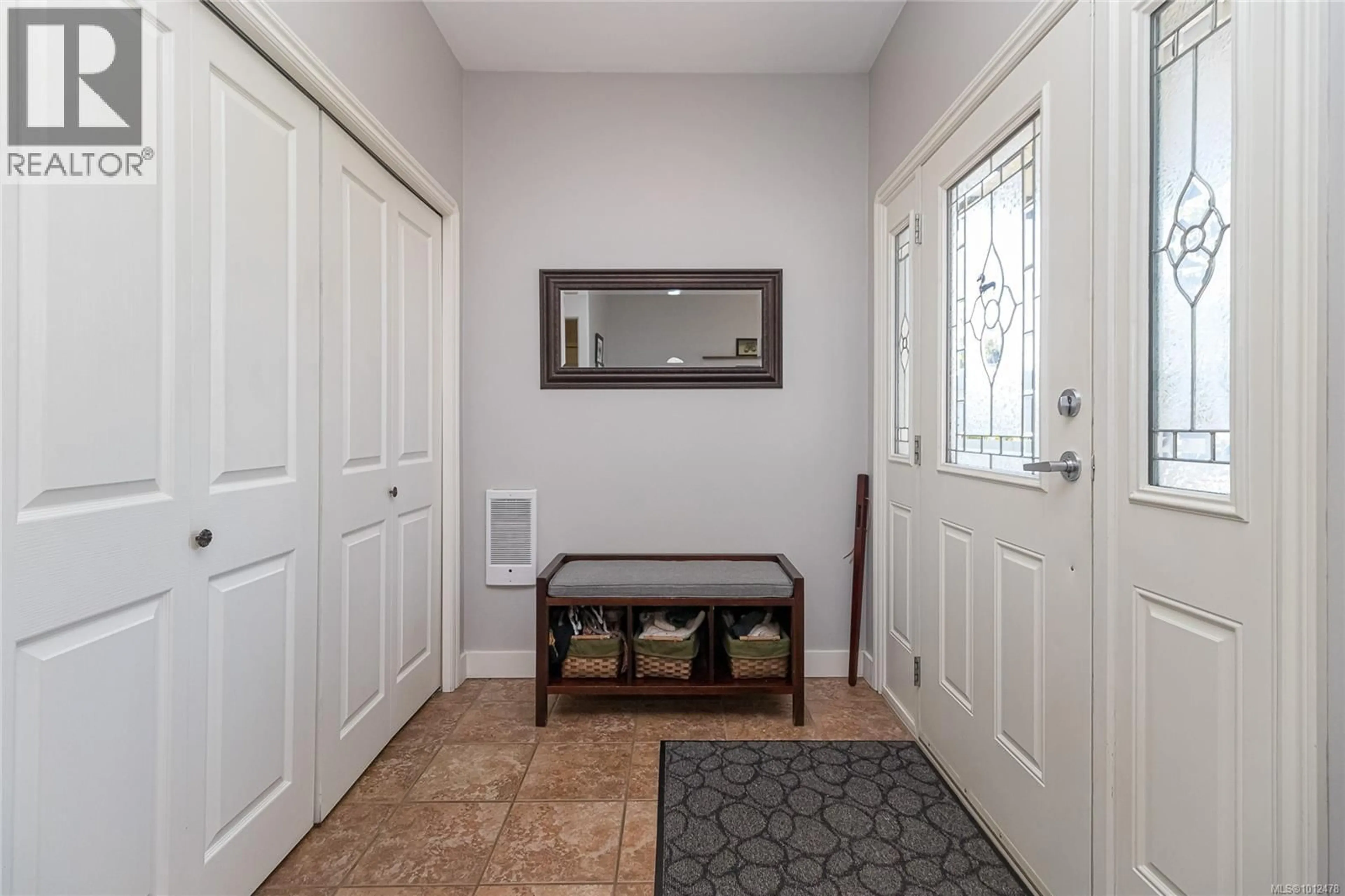 Indoor entryway for 832 PINTAIL PLACE, Langford British Columbia V9B6W3
