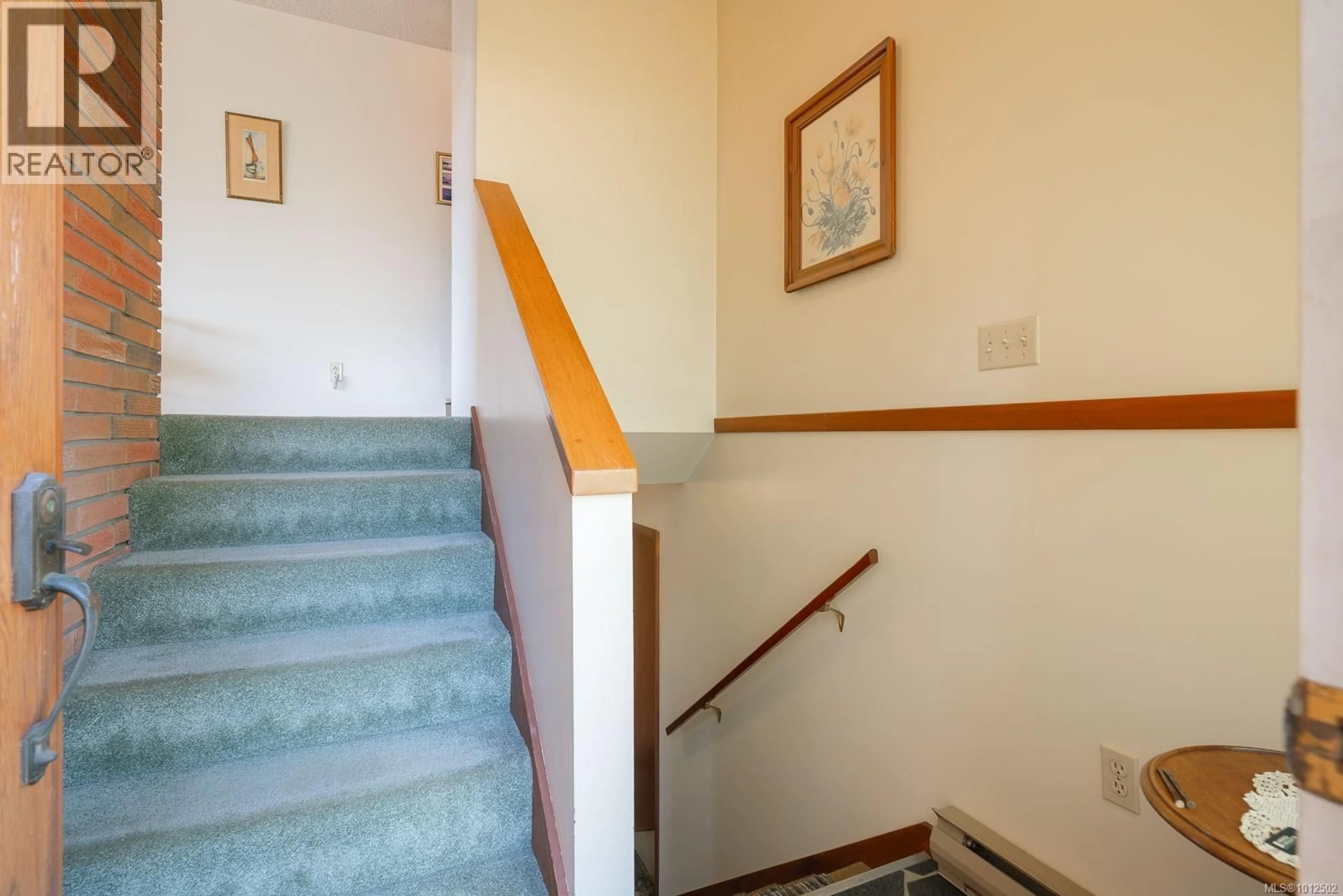 Stairs for 1873 RICHARDSON ROAD, Nanaimo British Columbia V9X1C5