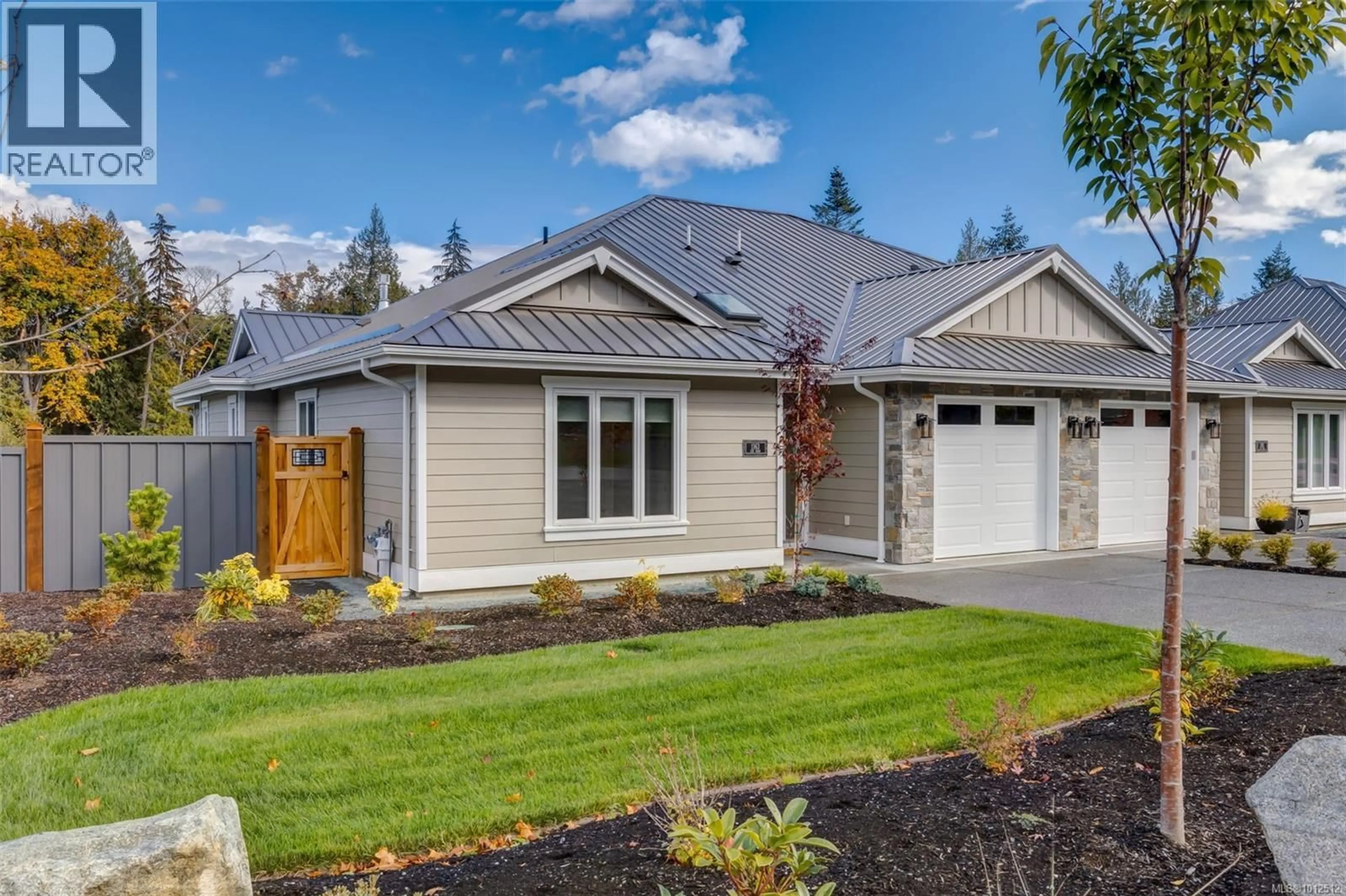 Home with vinyl exterior material, street for 1189 LEE ROAD, Parksville British Columbia V9P2L2