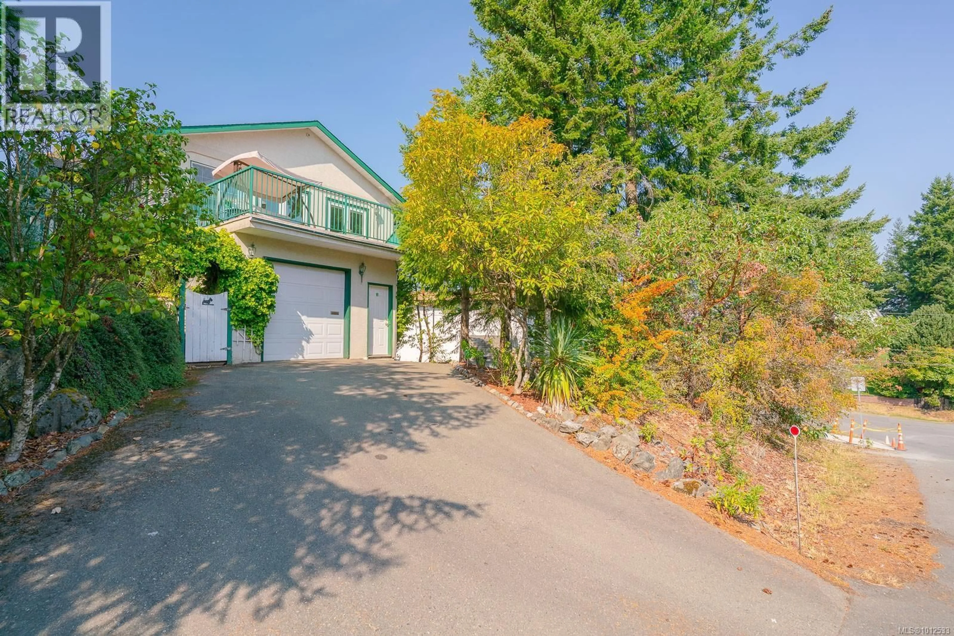 A pic from outside/outdoor area/front of a property/back of a property/a pic from drone, unknown for 1300 LANGARA DRIVE, Nanaimo British Columbia V9R6A8