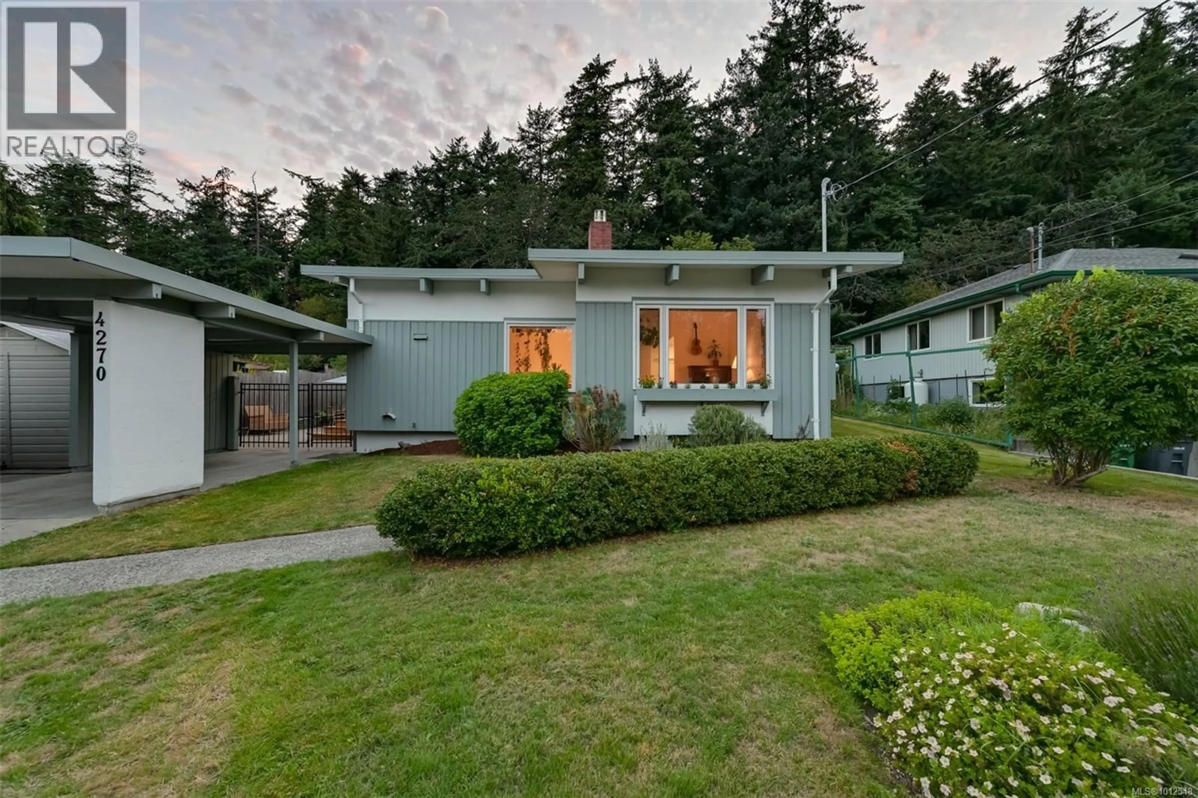 Unknown for 4270 PARKSIDE CRESCENT, Saanich British Columbia V8N2C3