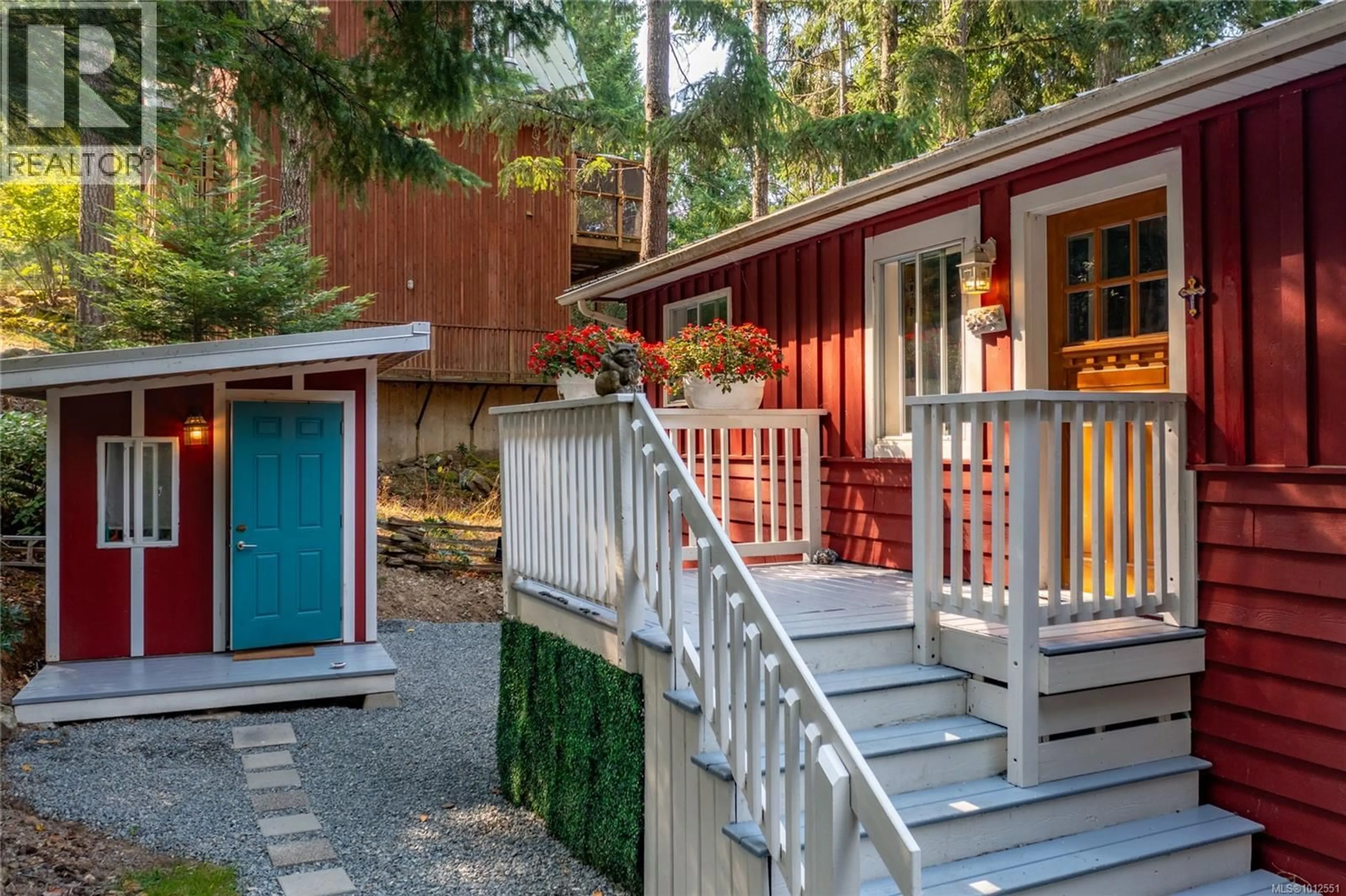 Patio, street for 3617 FOC-SLE ROAD, Pender Island British Columbia V0N2M0