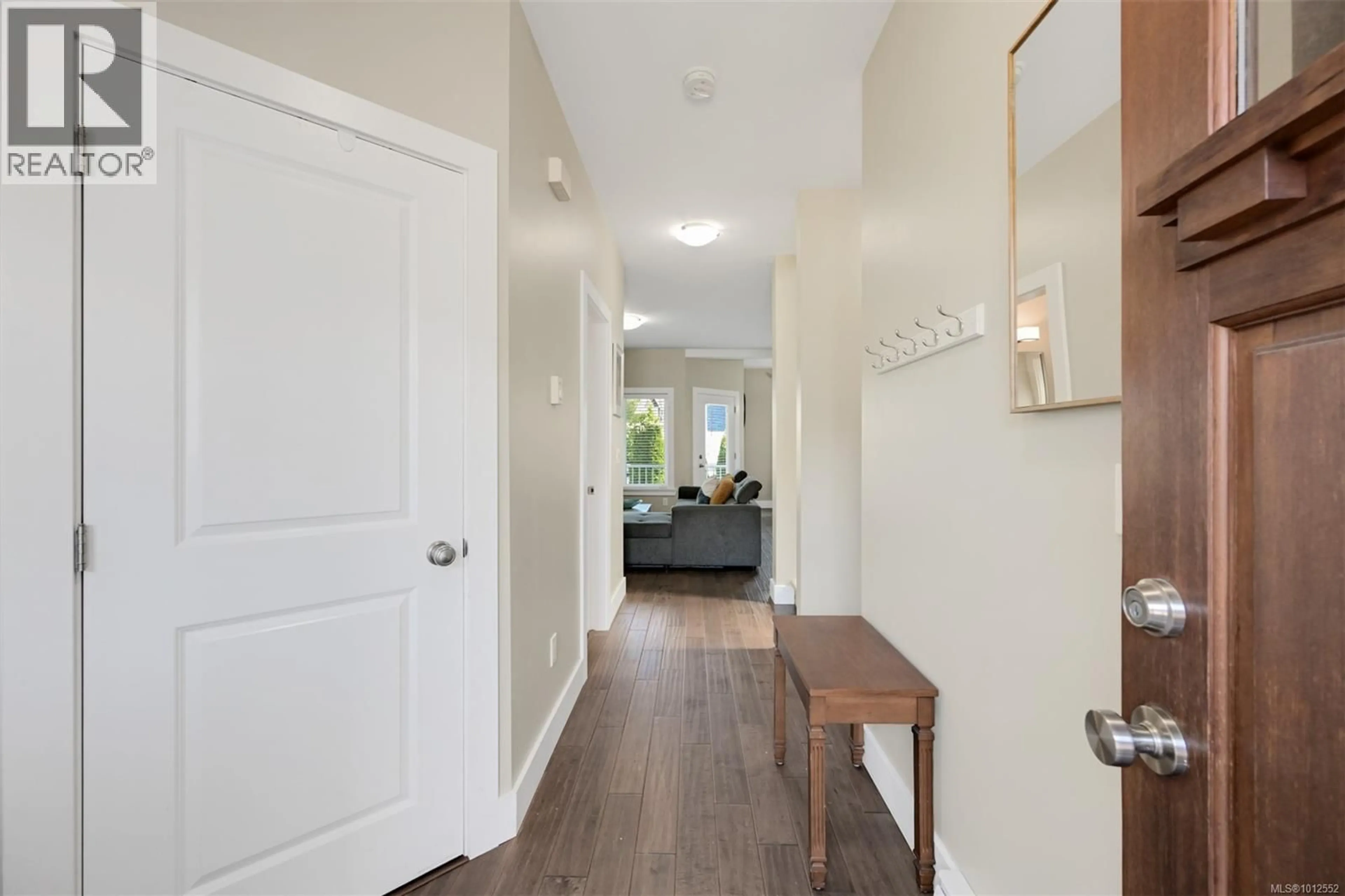 Indoor entryway for 105 - 6800 GRANT ROAD WEST, Sooke British Columbia V9Z1K6
