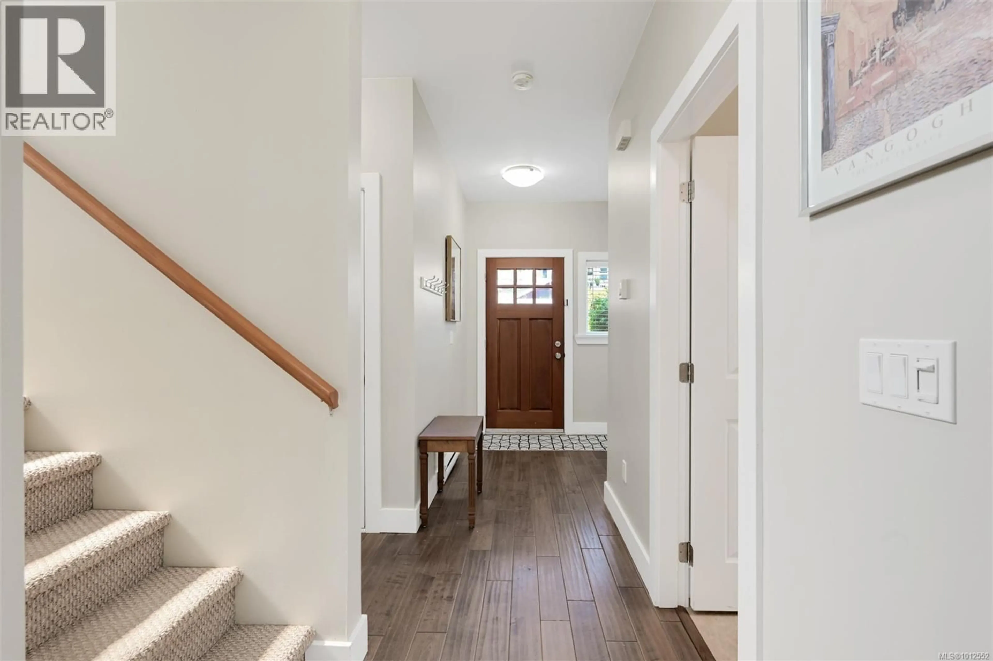 Indoor entryway for 105 - 6800 GRANT ROAD WEST, Sooke British Columbia V9Z1K6
