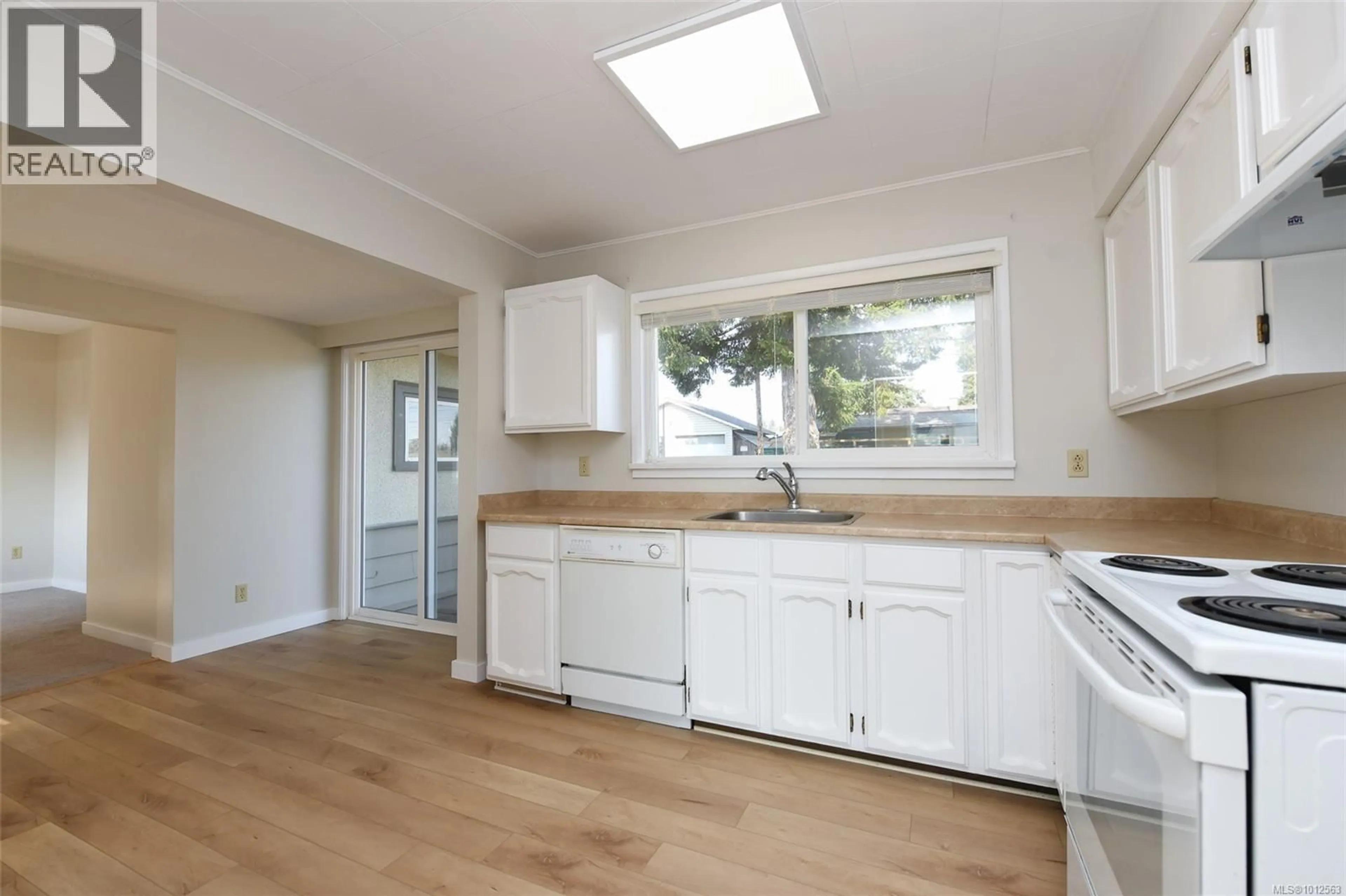 Unknown for 577 17TH STREET, Courtenay British Columbia V9N1Y9