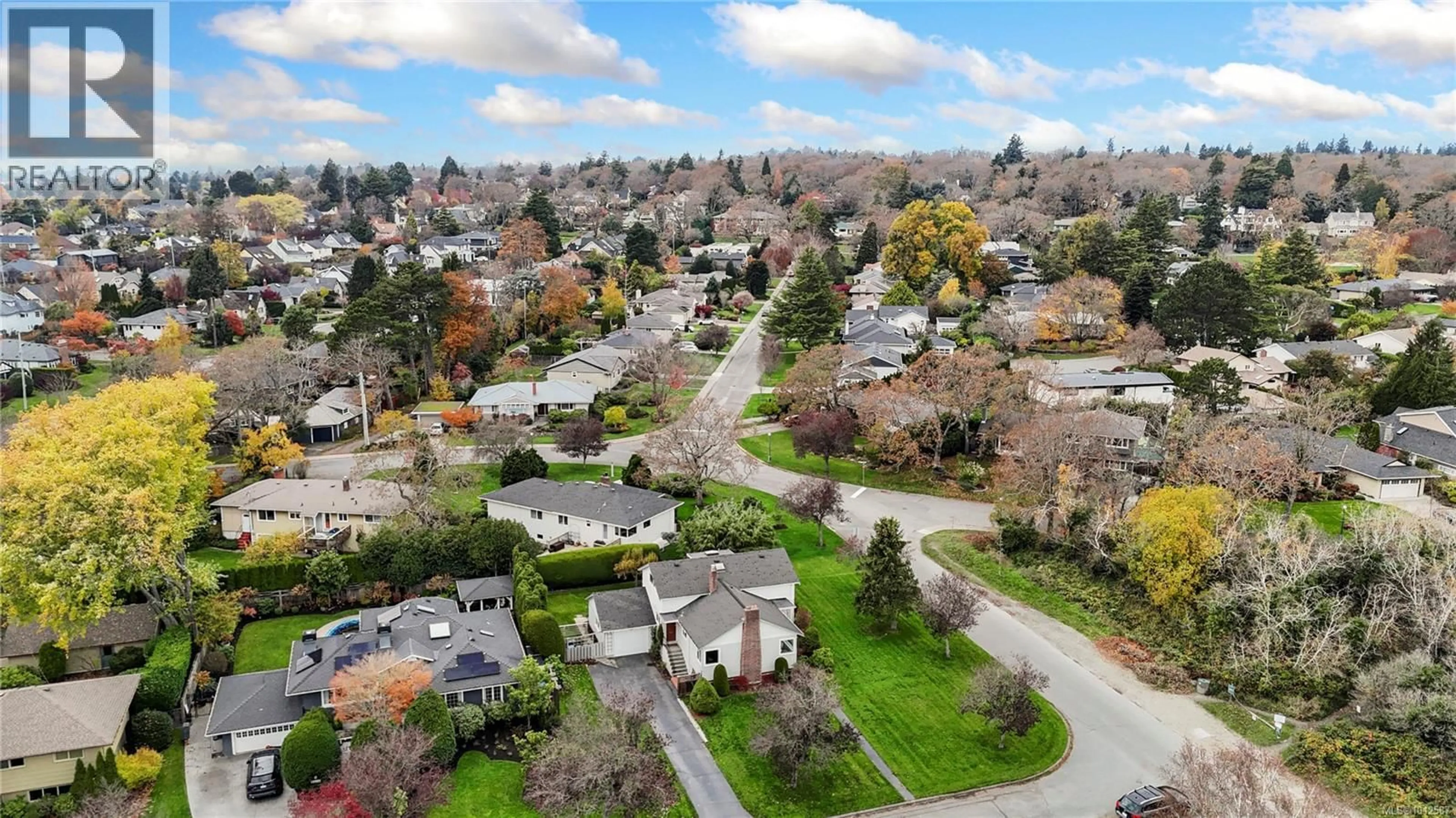 A pic from outside/outdoor area/front of a property/back of a property/a pic from drone, street for 2830 DUNLEVY STREET, Oak Bay British Columbia V8R5Z5