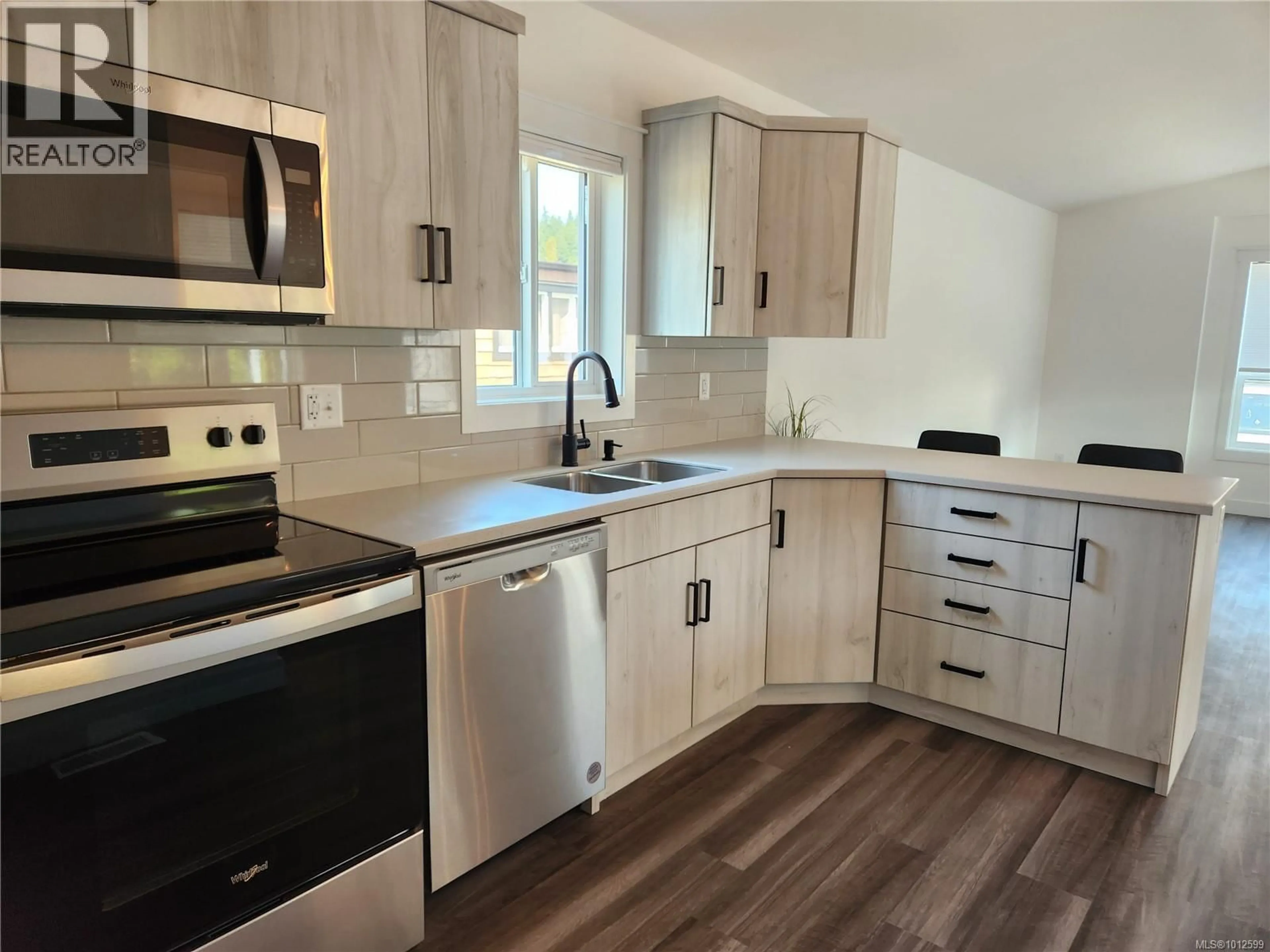 Open concept kitchen, unknown for 30 - 5555 GRANDVIEW ROAD, Port Alberni British Columbia V9Y8H5