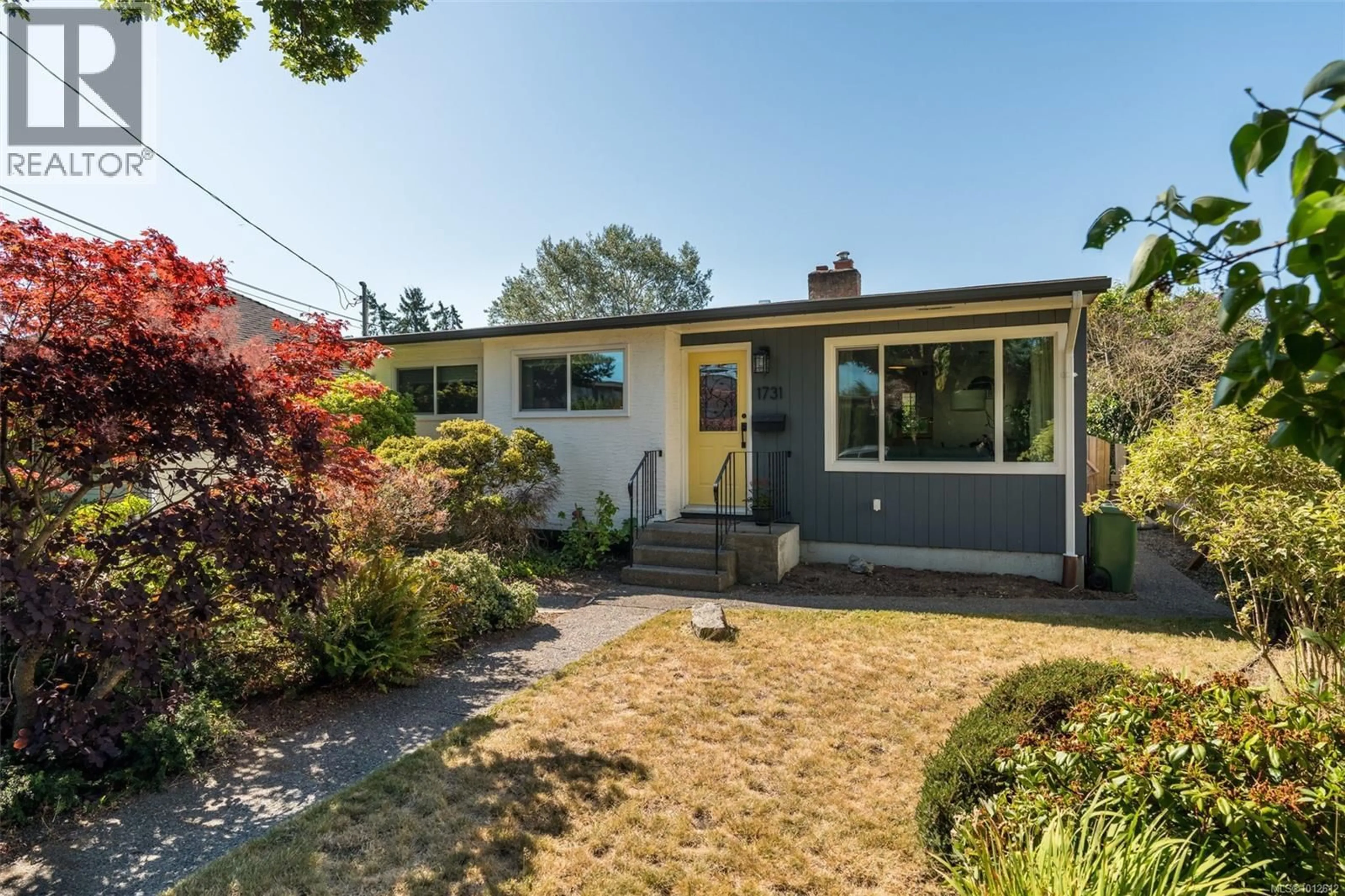 Home with vinyl exterior material, street for 1731 NEWTON STREET, Victoria British Columbia V8R2R1
