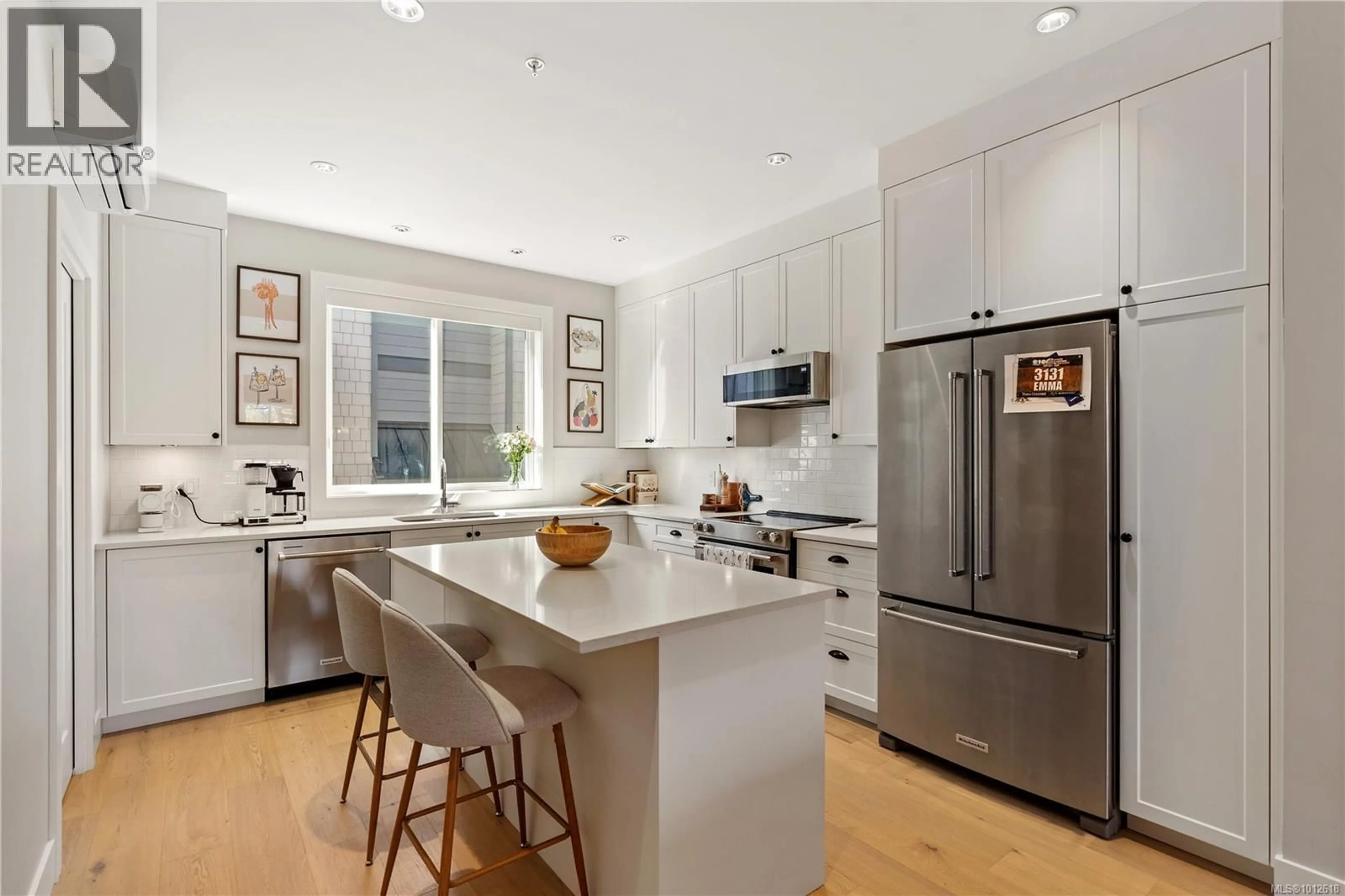 Open concept kitchen, unknown for 2 - 10474 RESTHAVEN DRIVE, Sidney British Columbia V8L3H7