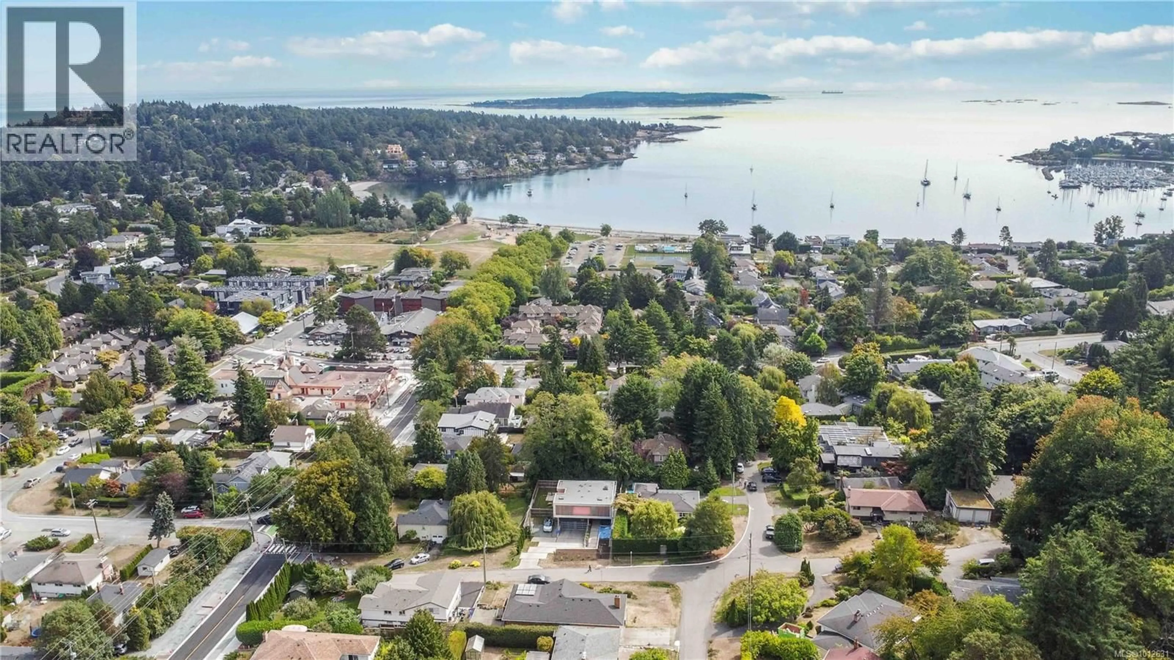 A pic from outside/outdoor area/front of a property/back of a property/a pic from drone, water/lake/river/ocean view for 2546 KILLARNEY ROAD, Saanich British Columbia V8P3G7