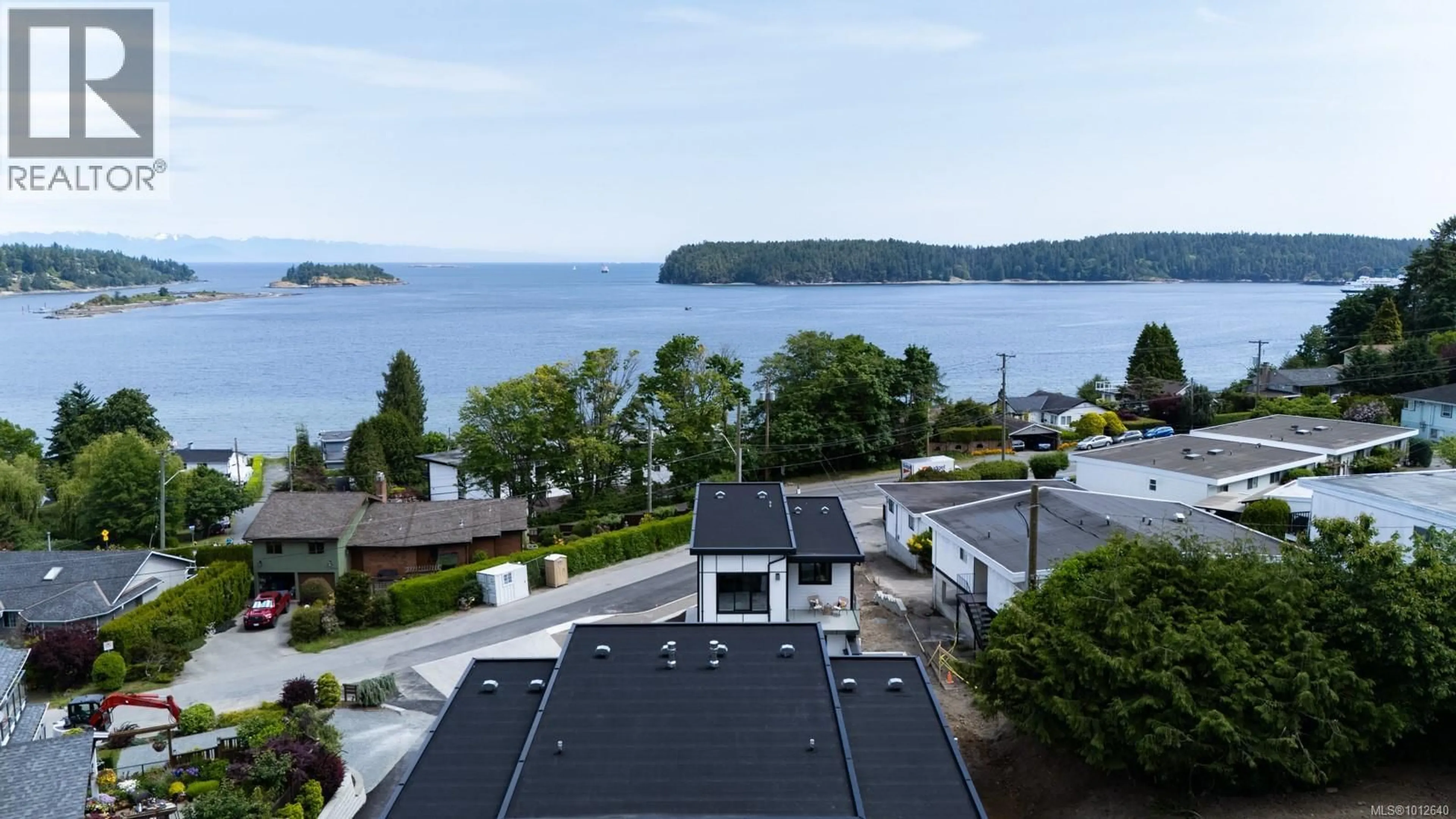 Patio, water/lake/river/ocean view for 2543 DOCTORS ROAD, Nanaimo British Columbia V9S3V4