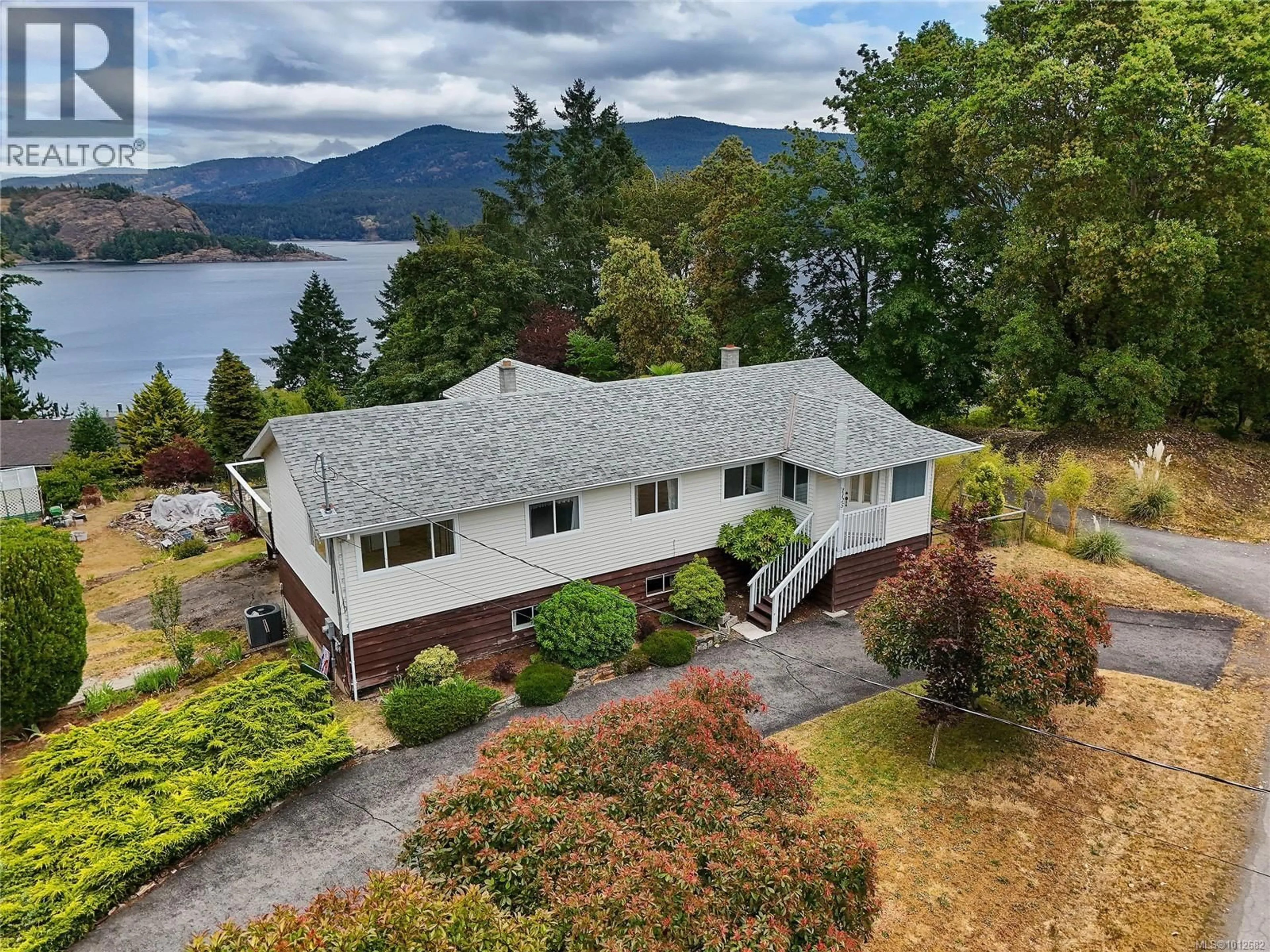 A pic from outside/outdoor area/front of a property/back of a property/a pic from drone, water/lake/river/ocean view for 1125 FAIRBANKS ROAD, Duncan British Columbia V0R1N2