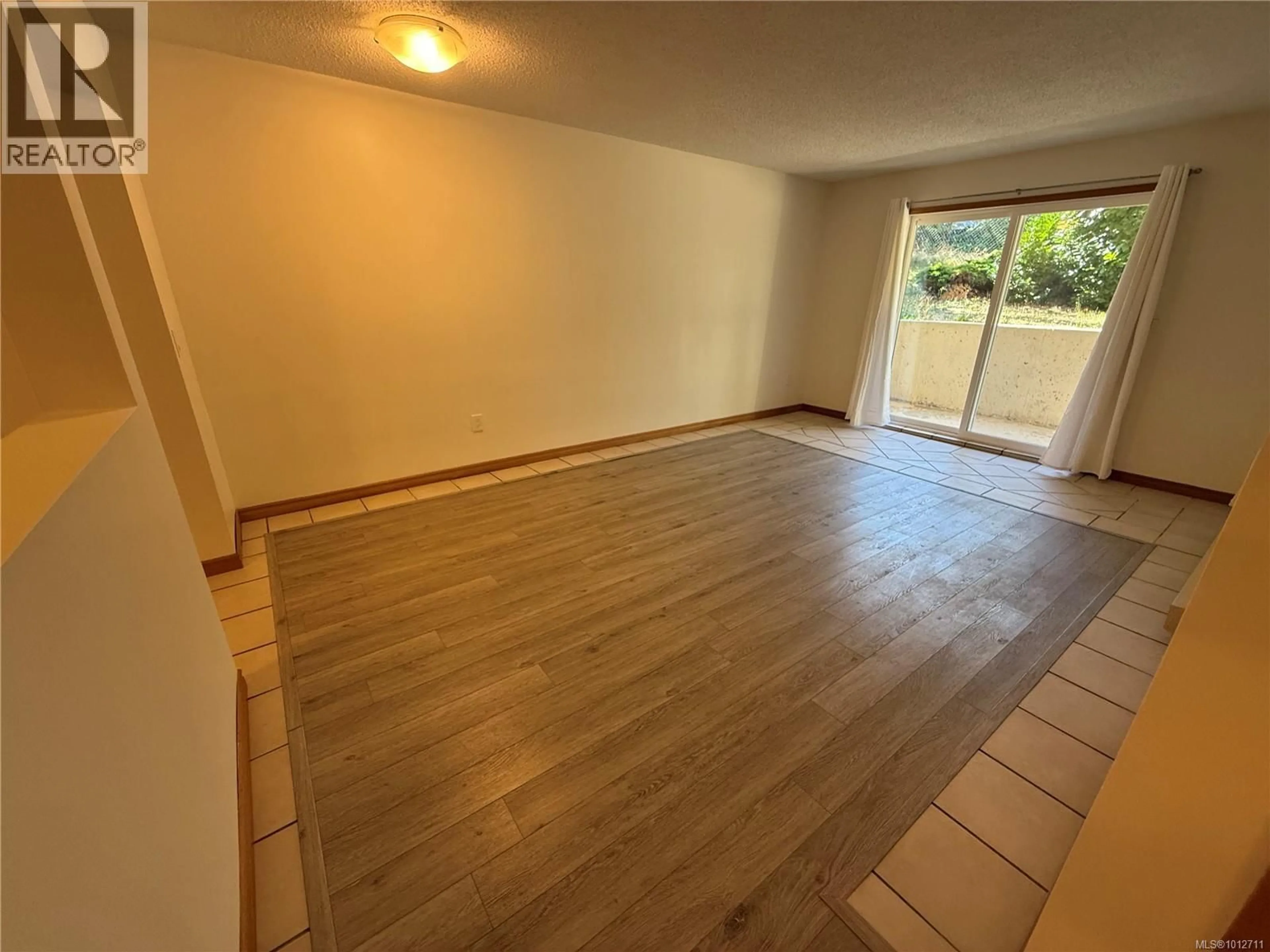 A pic of a room for 102 - 3108 BARONS ROAD, Nanaimo British Columbia V9T4B5
