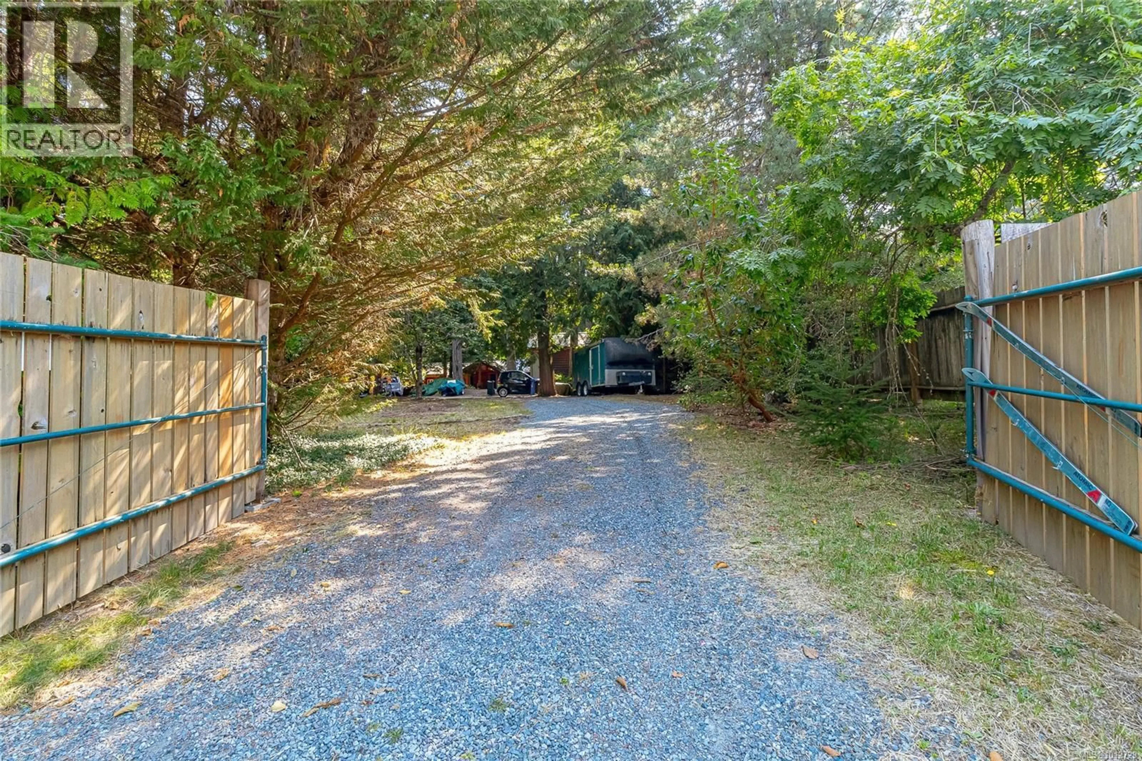 A pic from outside/outdoor area/front of a property/back of a property/a pic from drone, forest/trees view for 3626 CHRISTINA DRIVE, Cobble Hill British Columbia V8H0H2