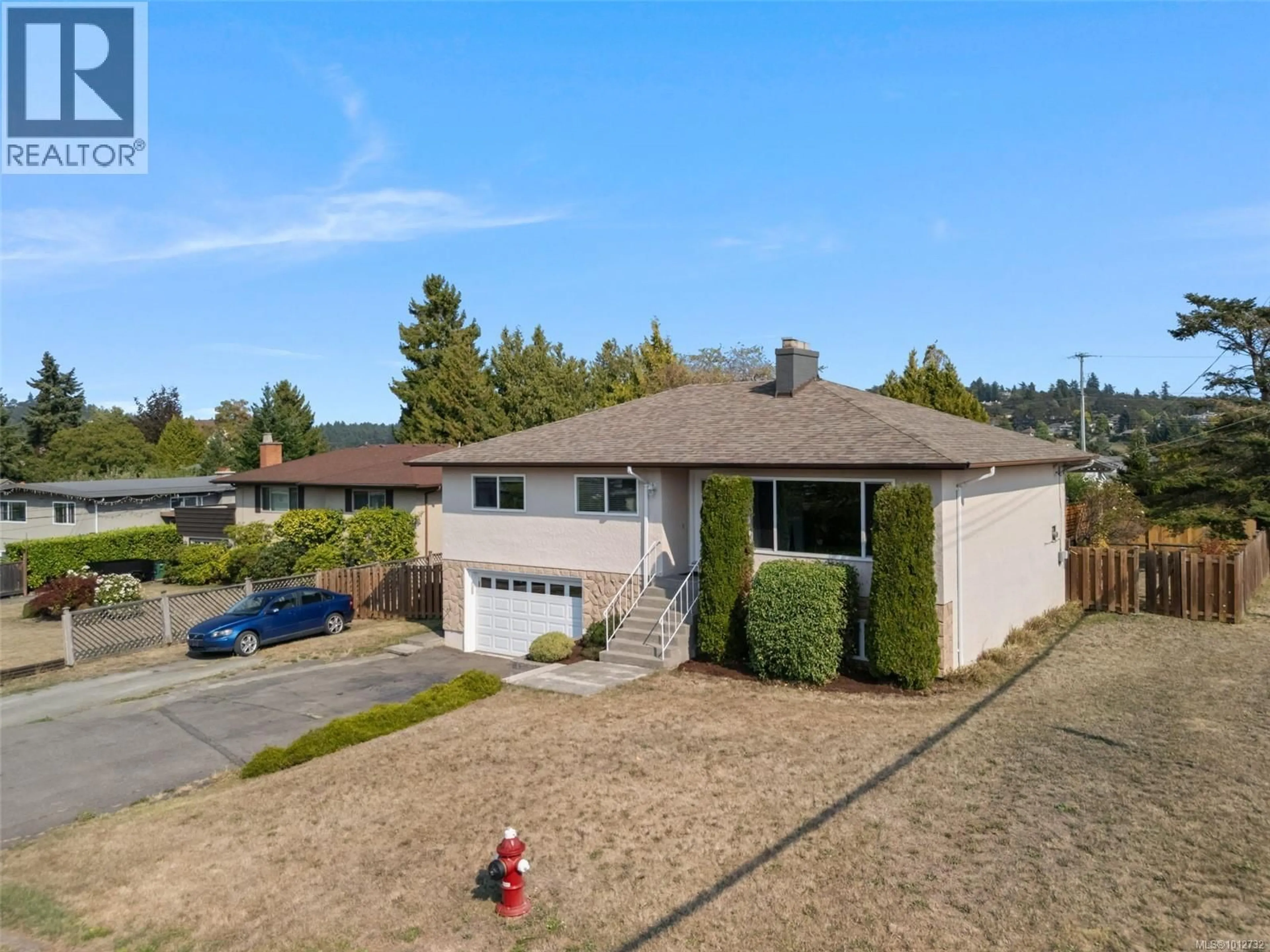 A pic from outside/outdoor area/front of a property/back of a property/a pic from drone, street for 4309 SAVOY PLACE, Saanich British Columbia V8Z5K6