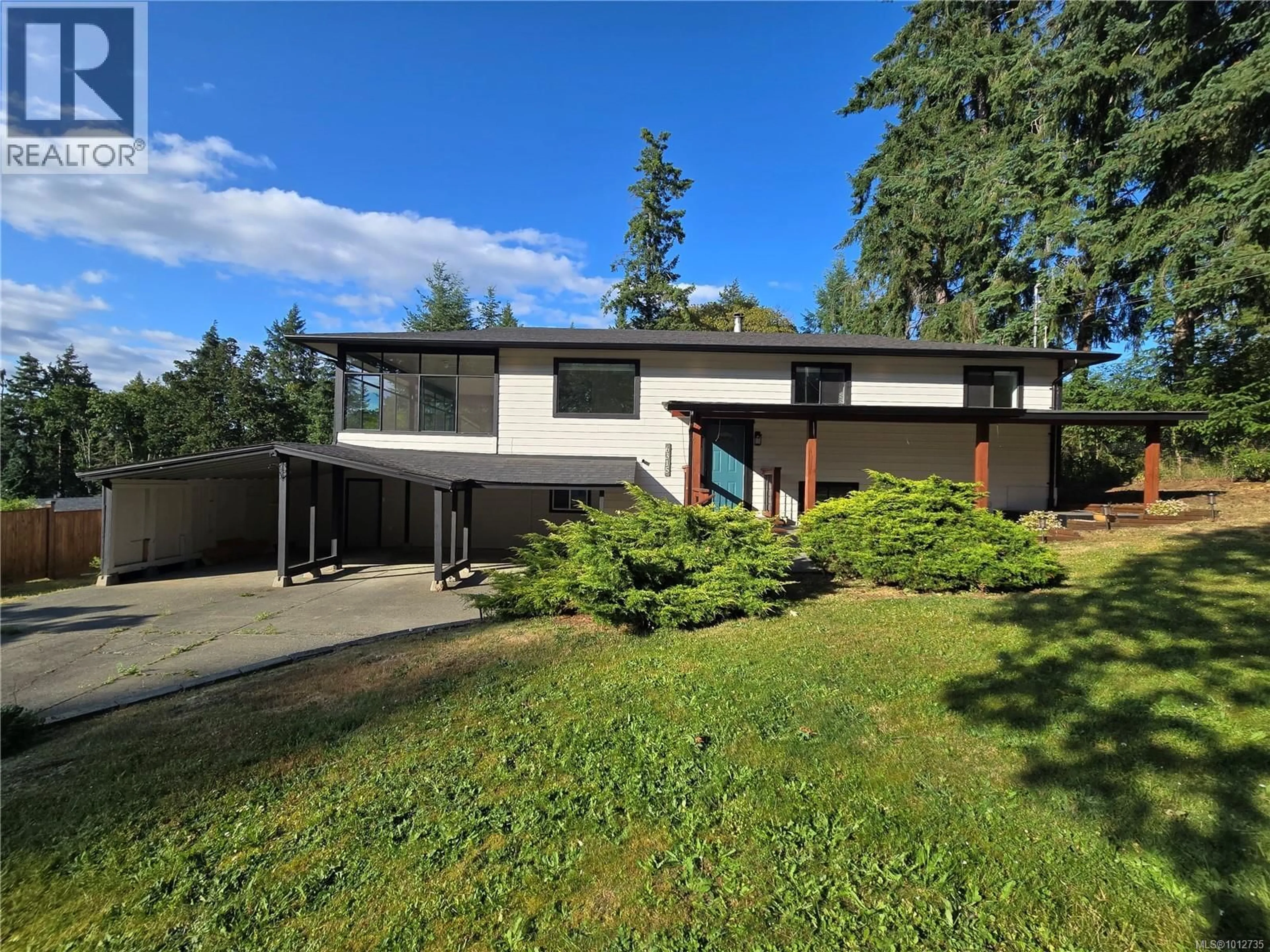 A pic from outside/outdoor area/front of a property/back of a property/a pic from drone, street for 6315 WOODGROVE WAY, Duncan British Columbia V9L5R4