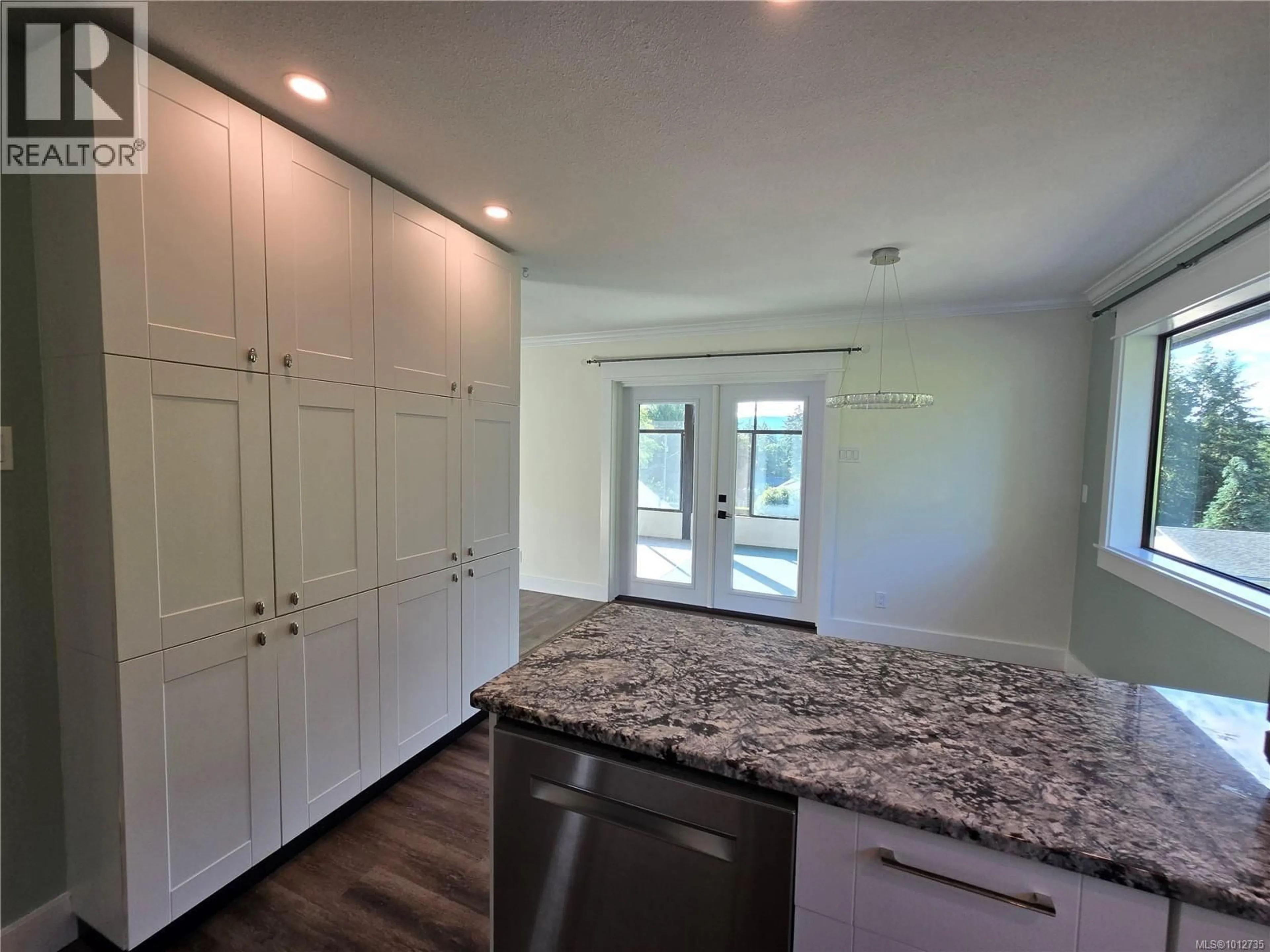 Open concept kitchen, unknown for 6315 WOODGROVE WAY, Duncan British Columbia V9L5R4