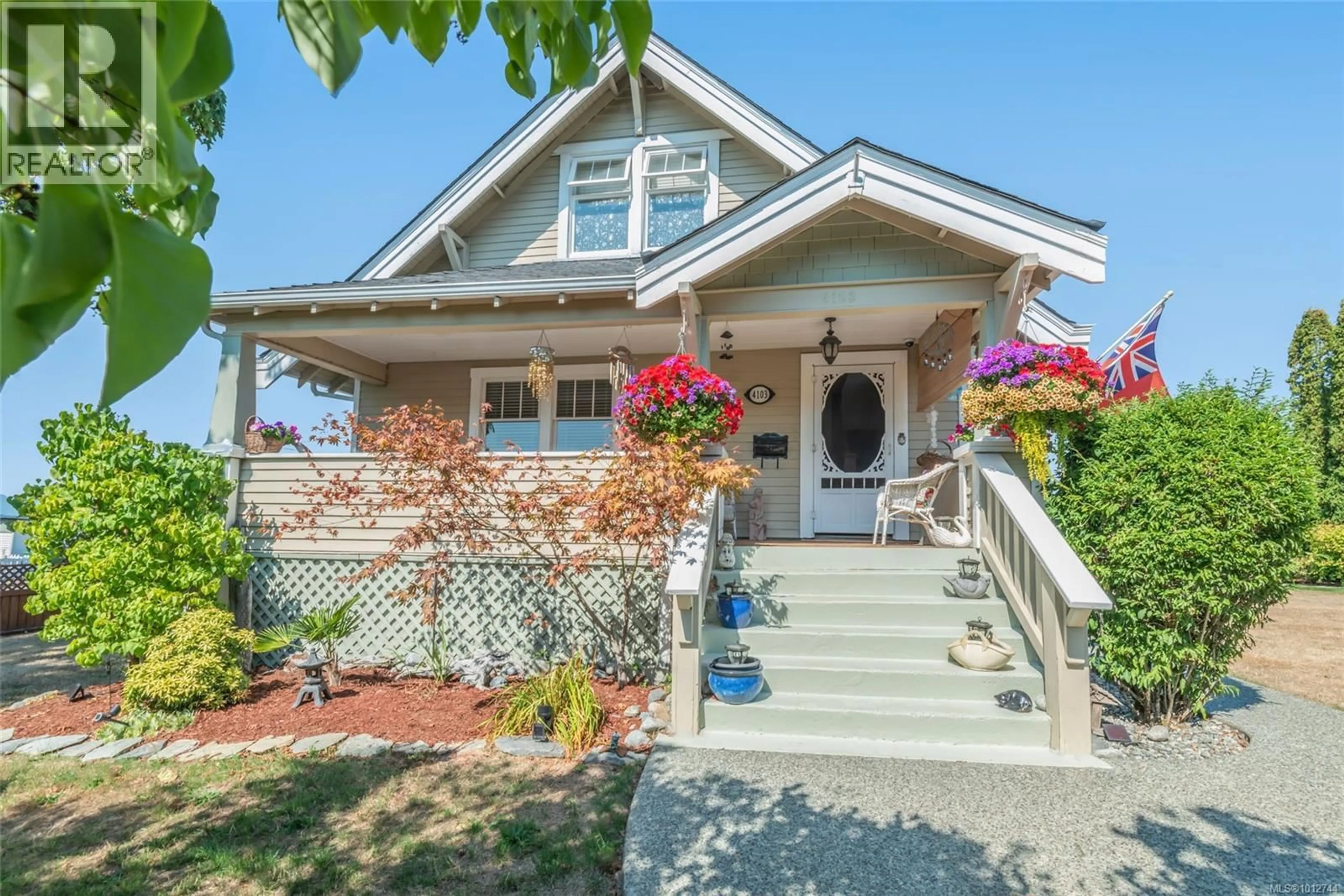 Home with vinyl exterior material, street for 4103 BURDE STREET, Port Alberni British Columbia V9Y3L5