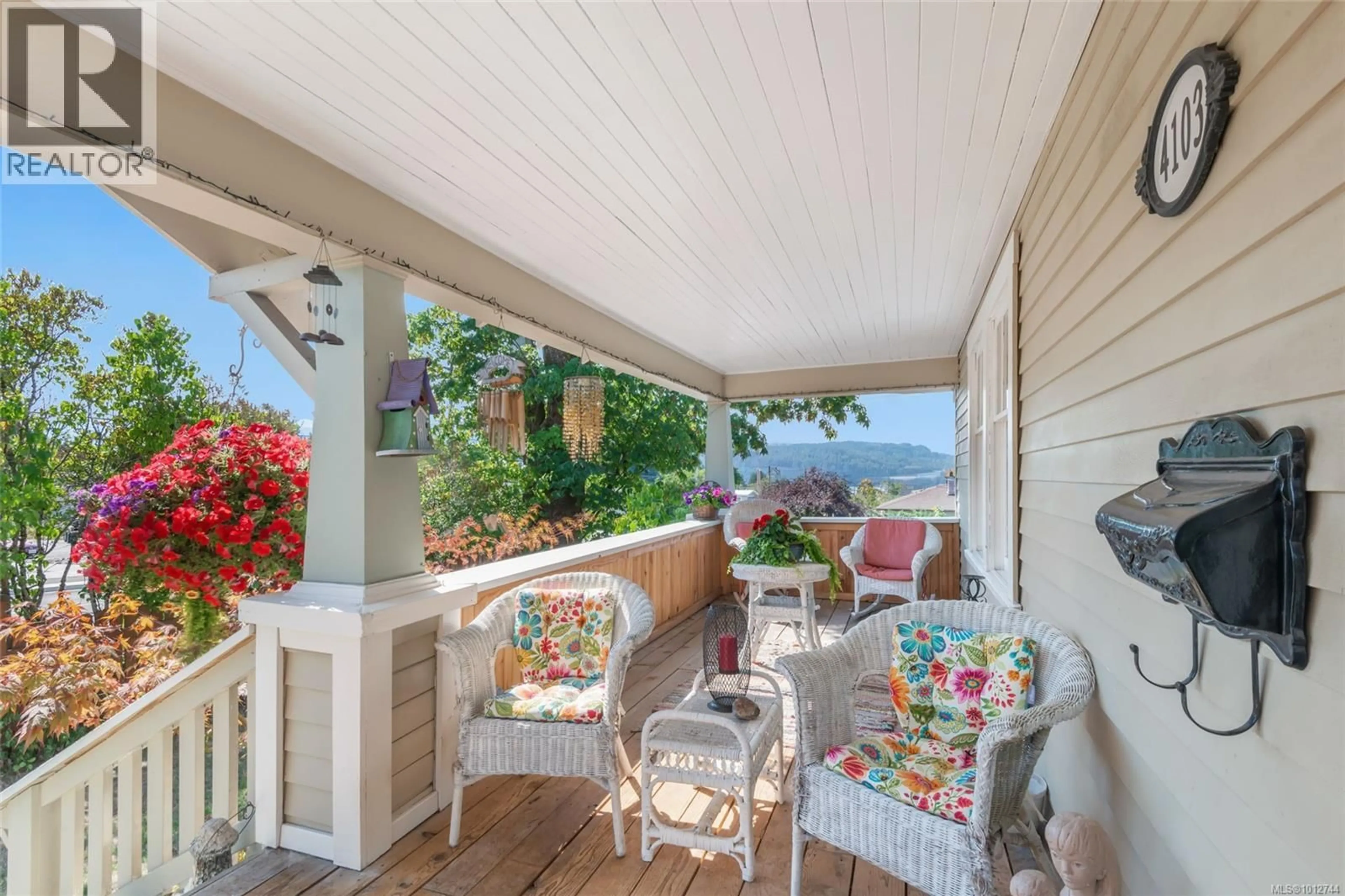 Patio, water/lake/river/ocean view for 4103 BURDE STREET, Port Alberni British Columbia V9Y3L5