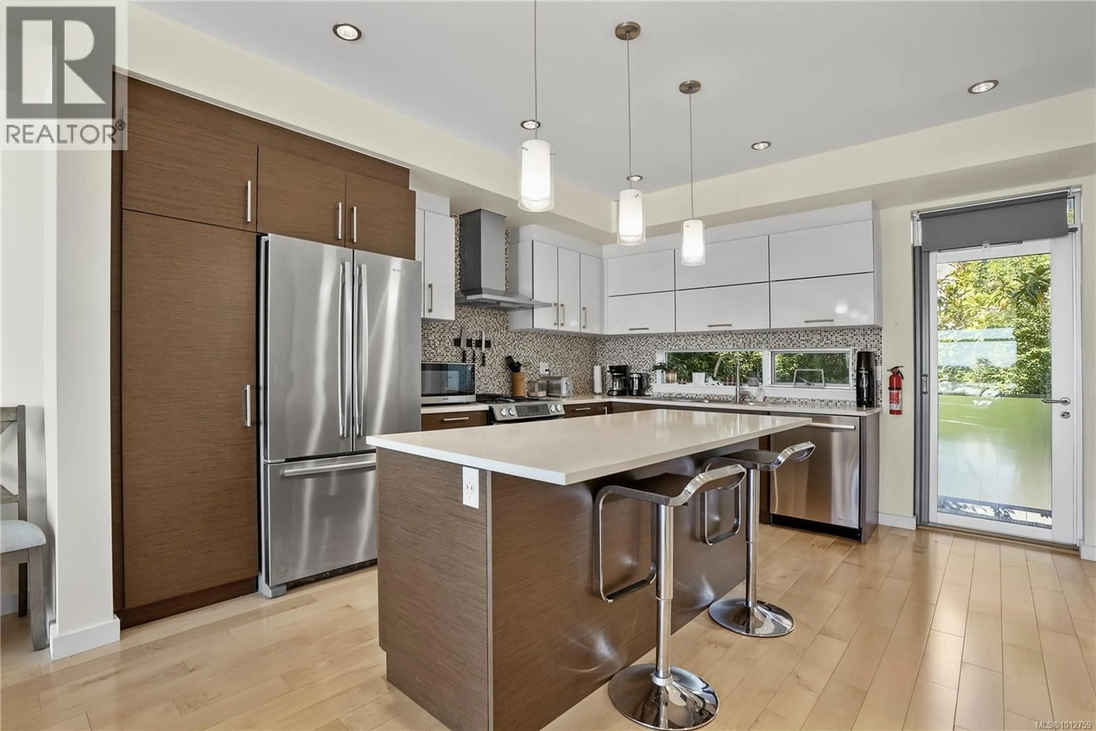 Open concept kitchen, unknown for 1 - 2830 IRMA STREET, Victoria British Columbia V9A1S2